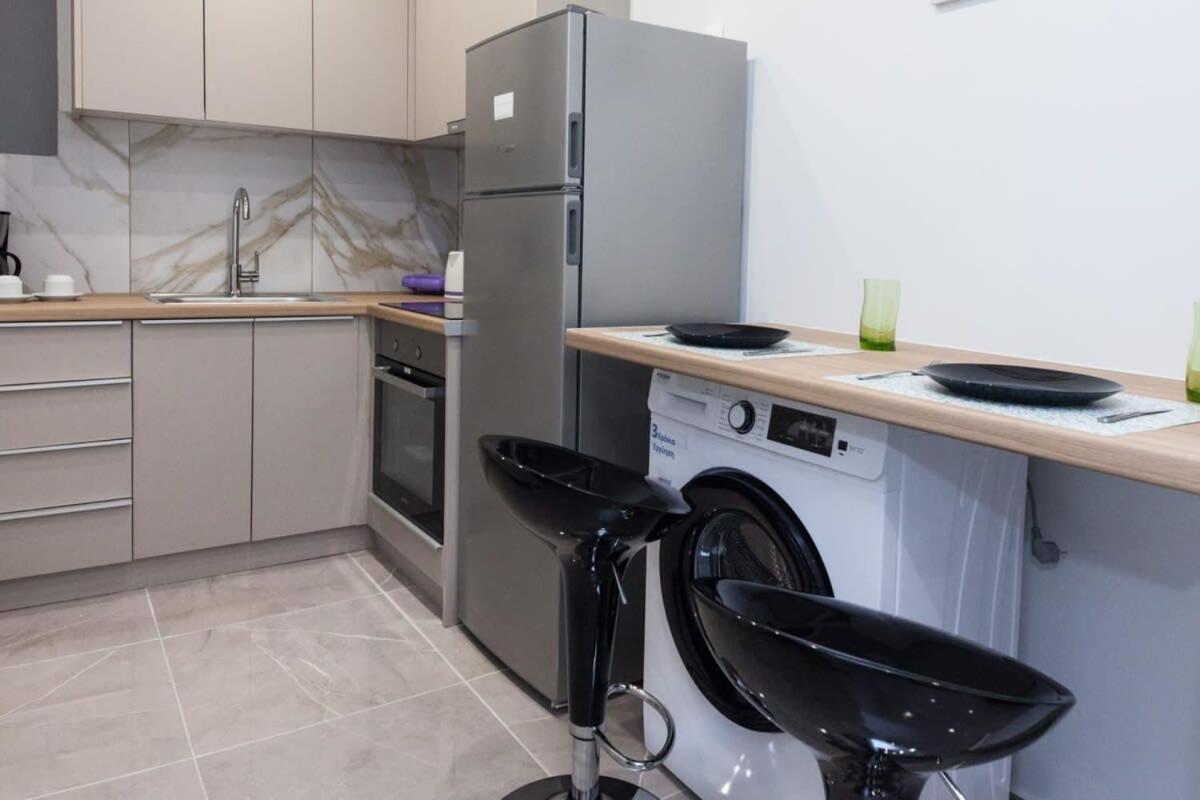 Stylish Brand New Apt near Megaro Mousikis