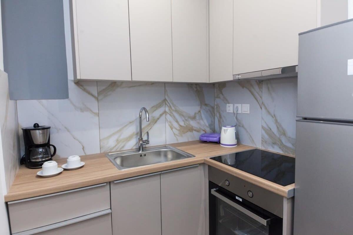 Stylish Brand New Apt near Megaro Mousikis