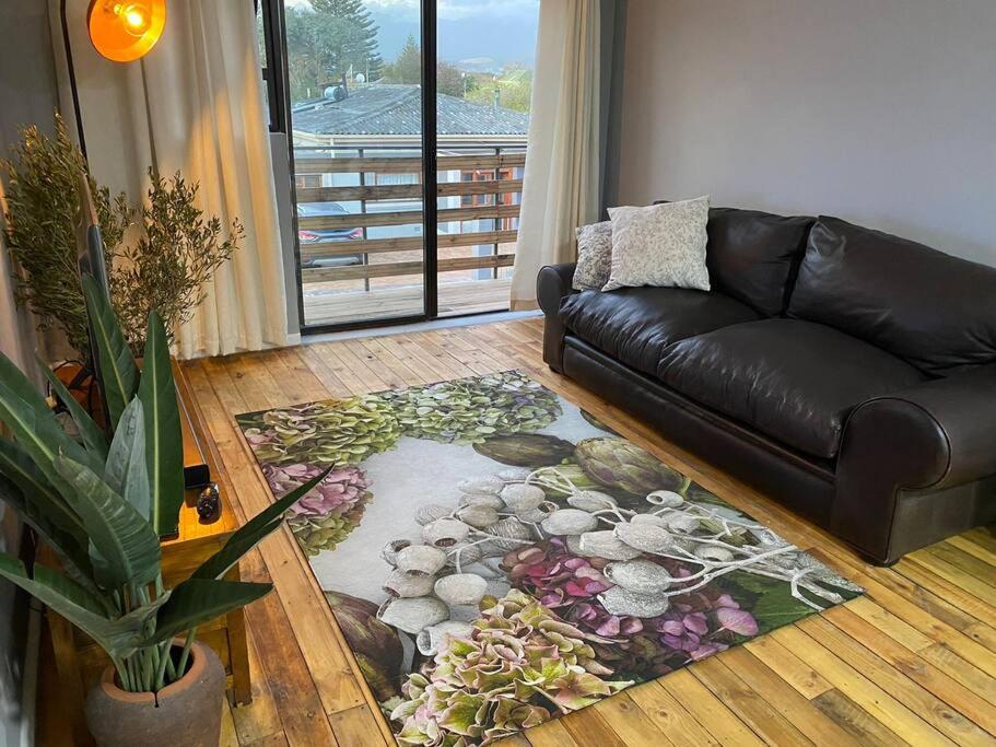 Ocean Breath Apartment