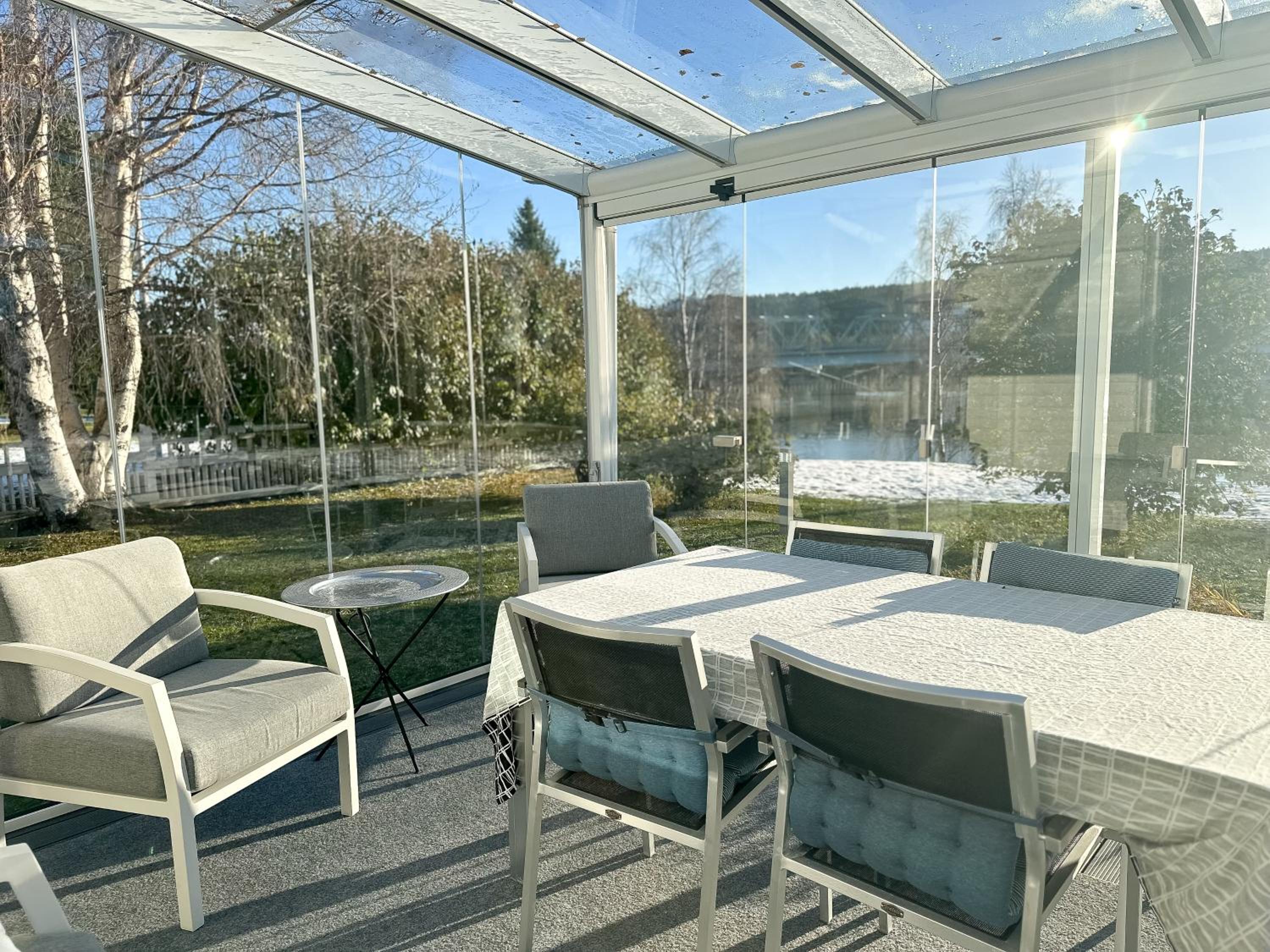 Villa Aurora Riverside by BookLapland