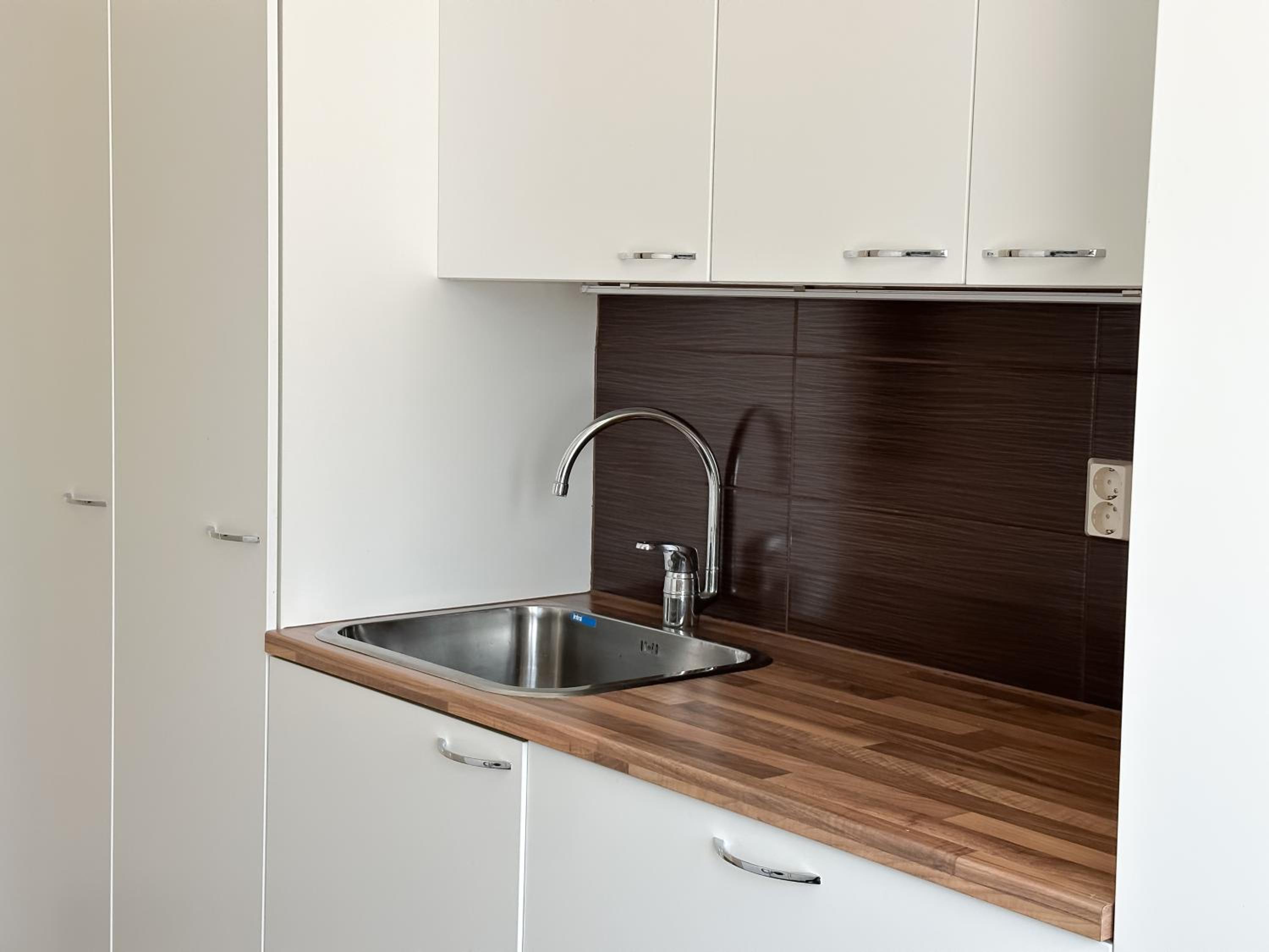 Villa Aurora Riverside by BookLapland