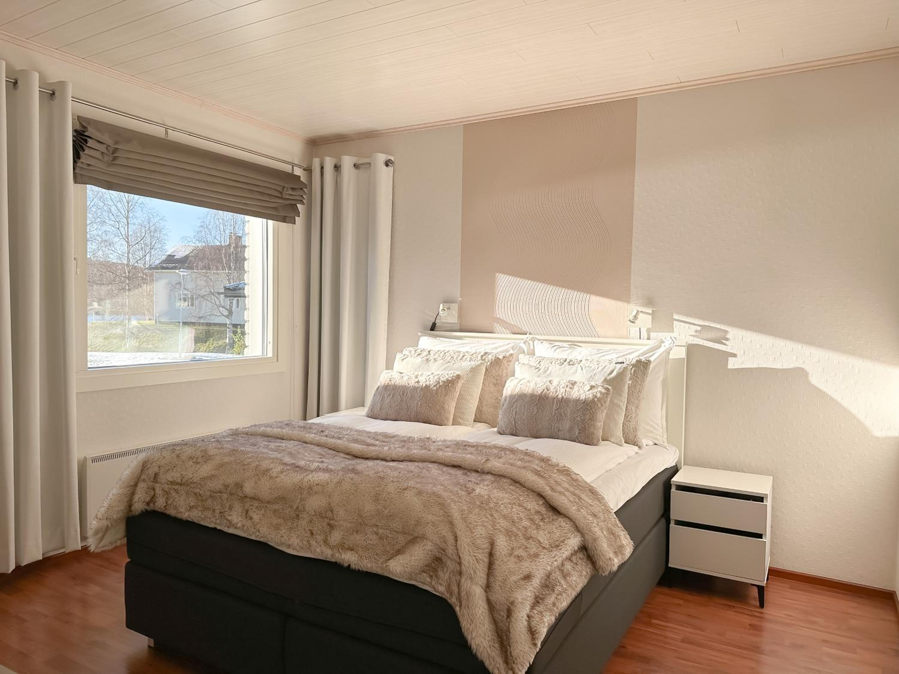 Villa Aurora Riverside by BookLapland