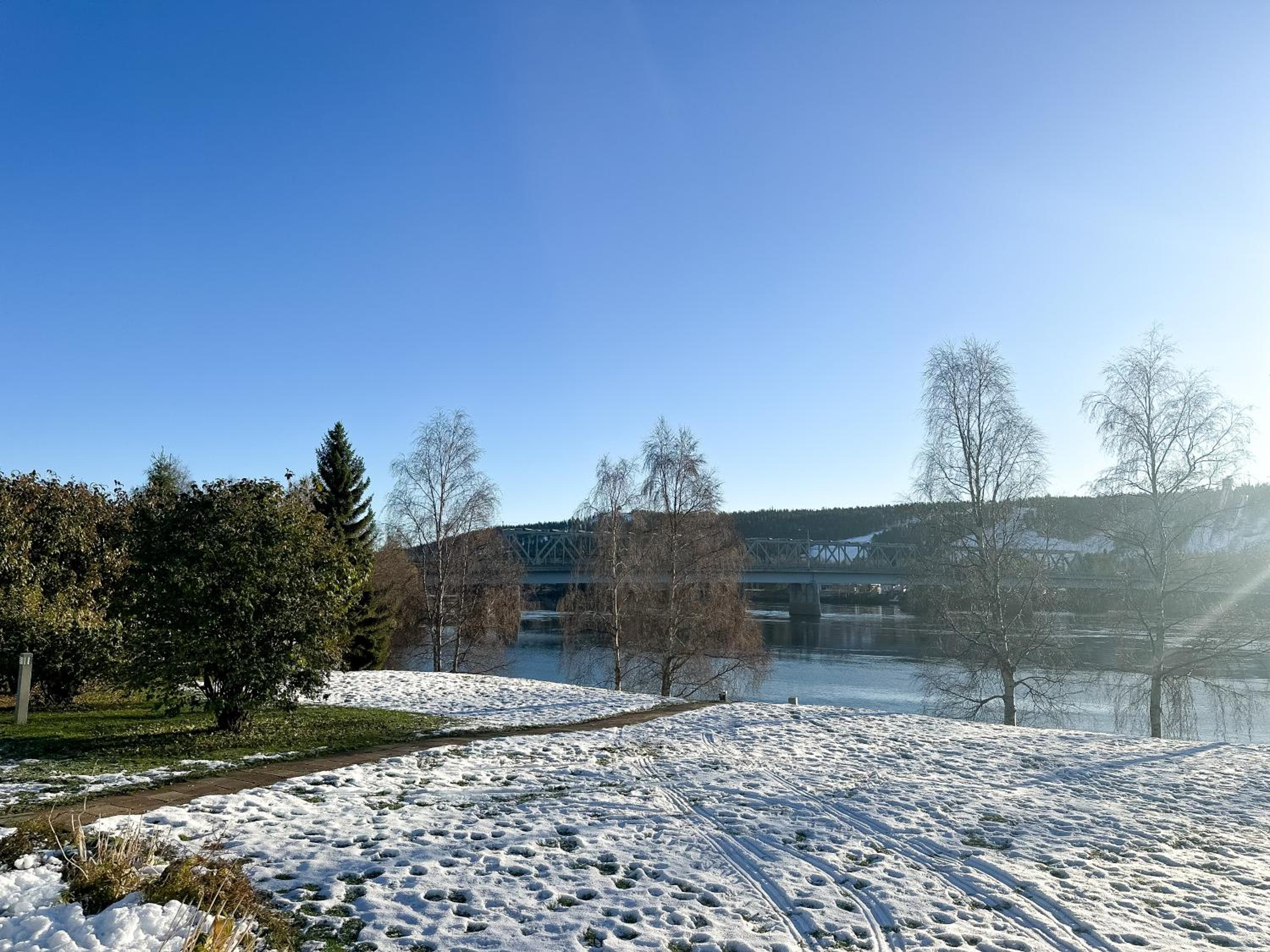 Villa Aurora Riverside by BookLapland