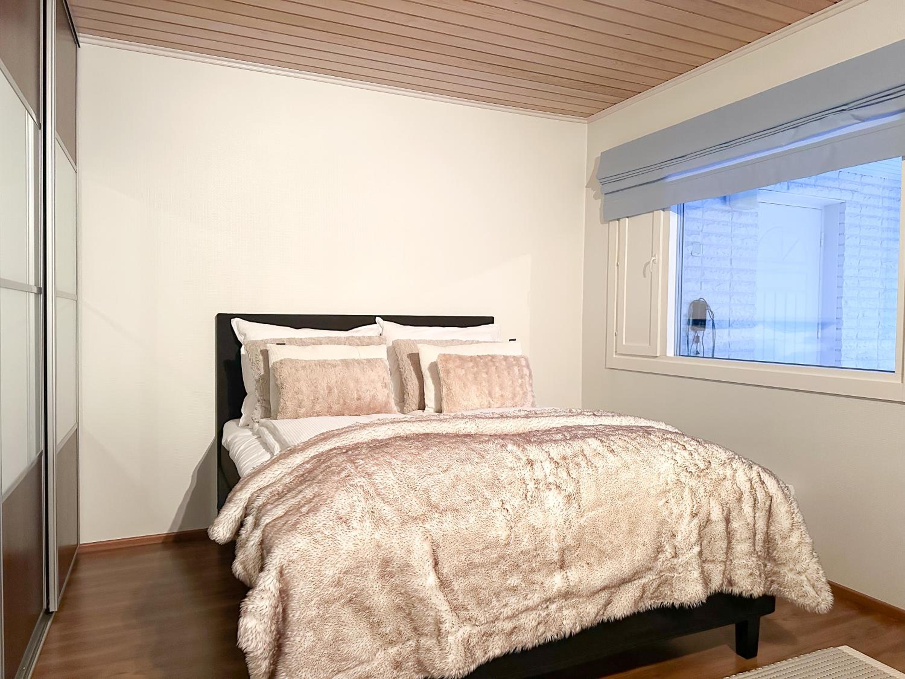 Villa Aurora Riverside by BookLapland