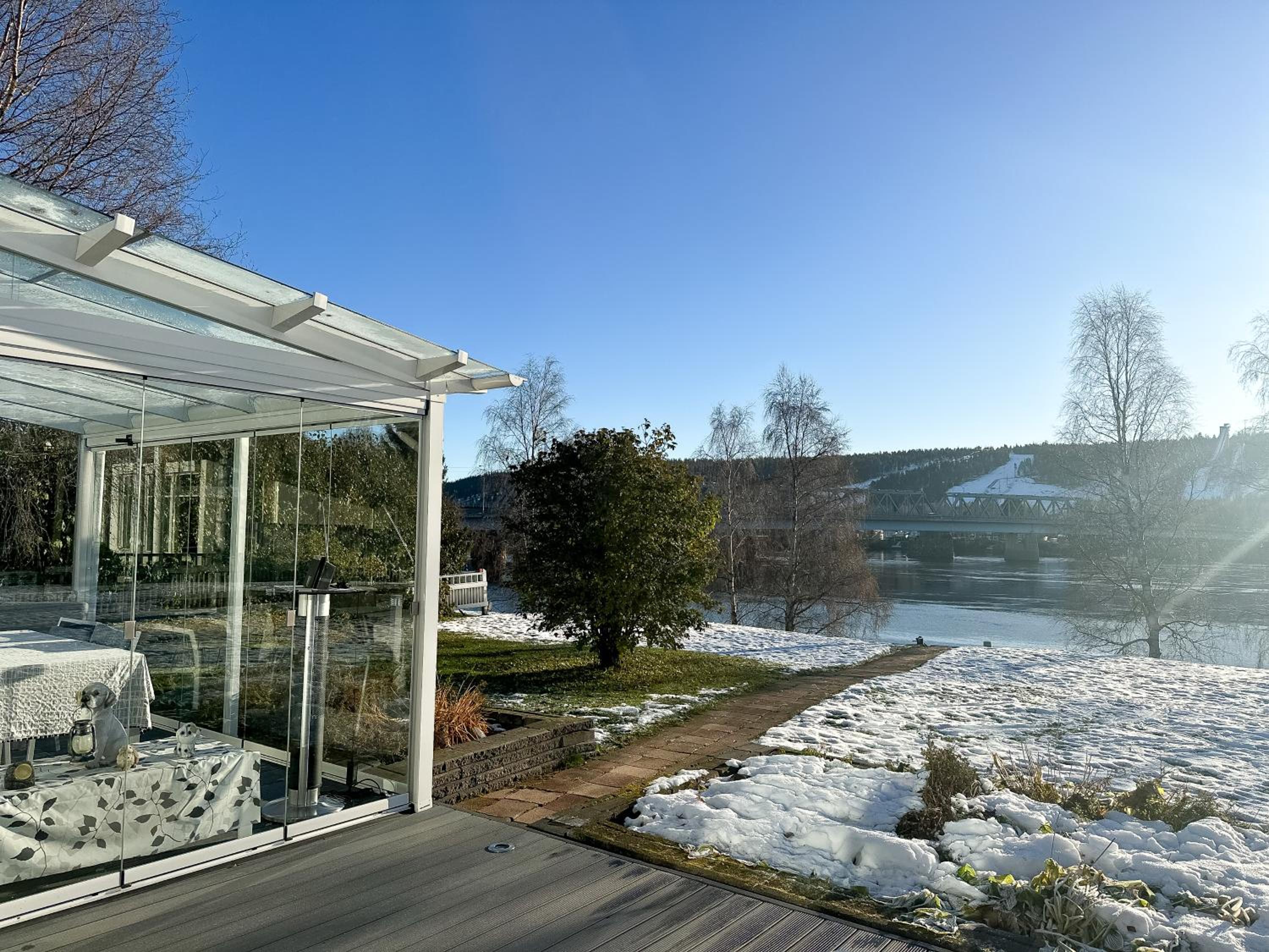 Villa Aurora Riverside by BookLapland