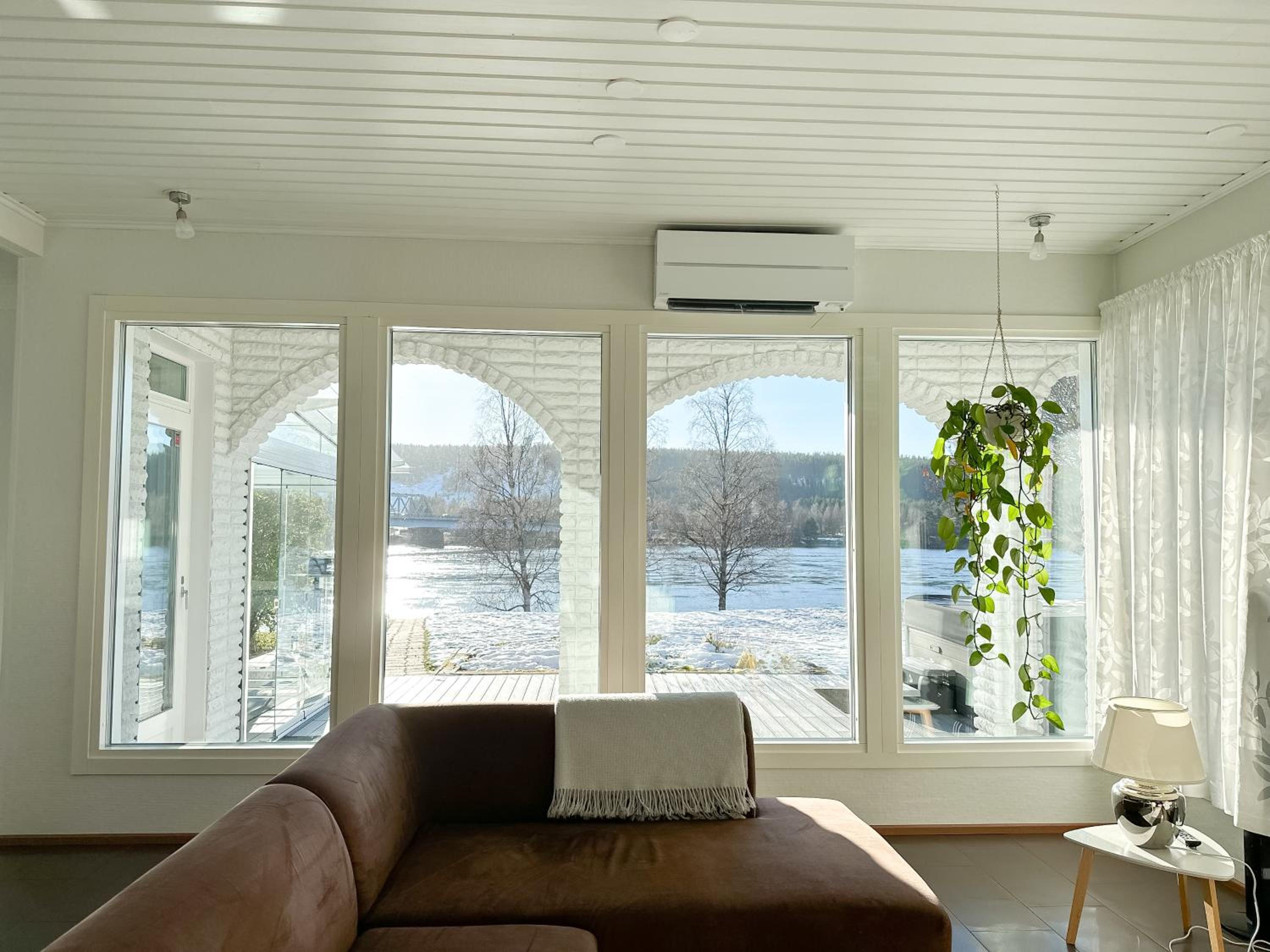 Villa Aurora Riverside by BookLapland