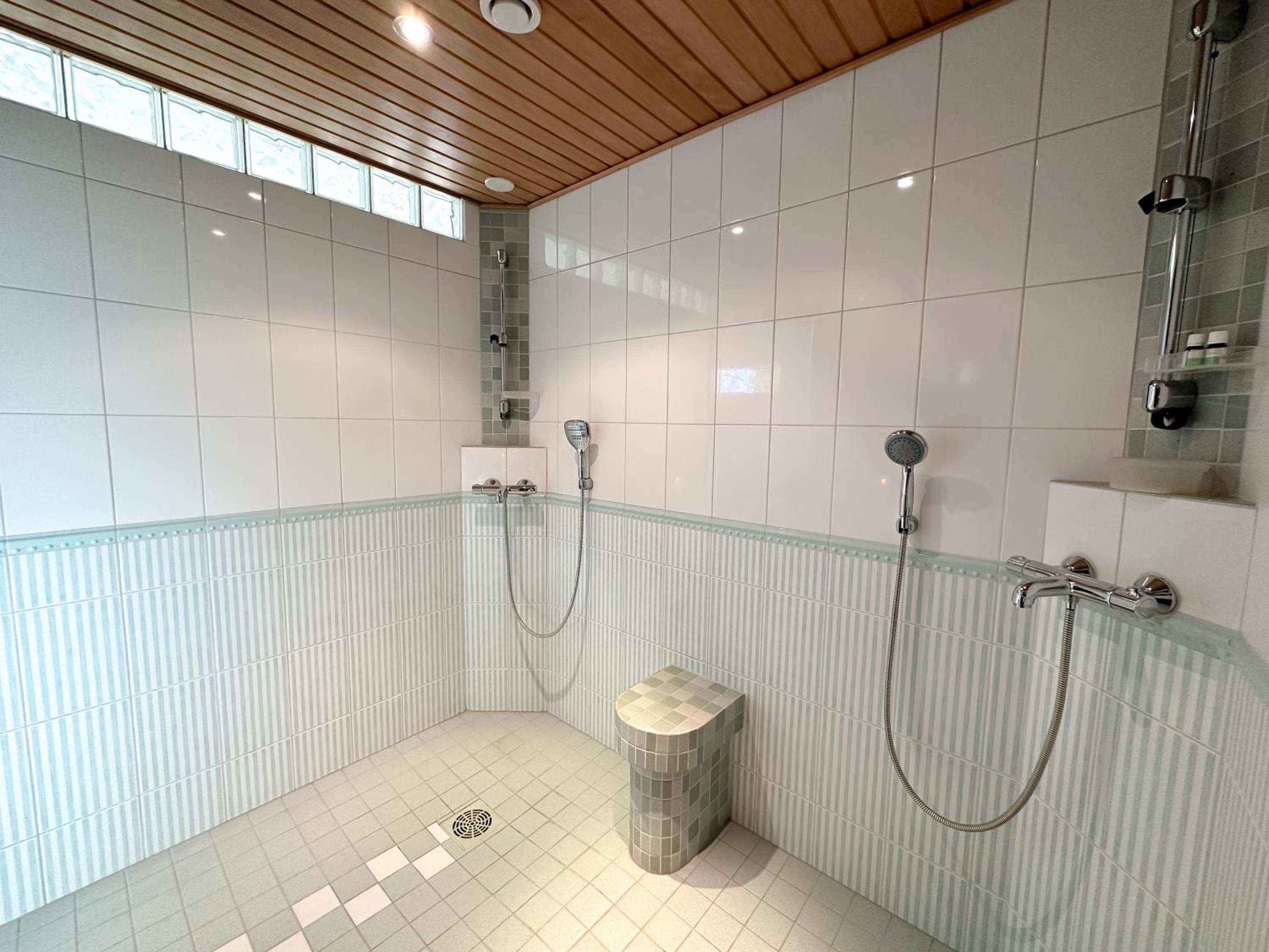 Villa Aurora Riverside by BookLapland