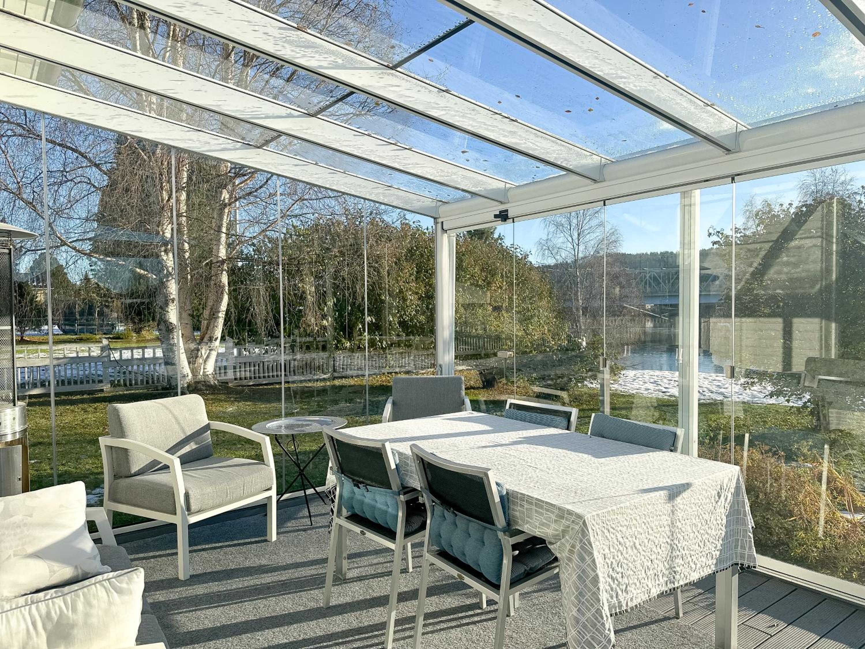 Villa Aurora Riverside by BookLapland