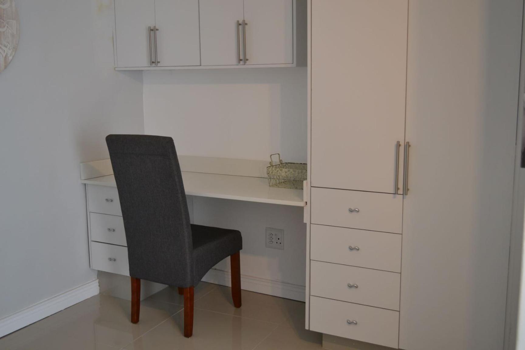 9 Woodmead Suites
