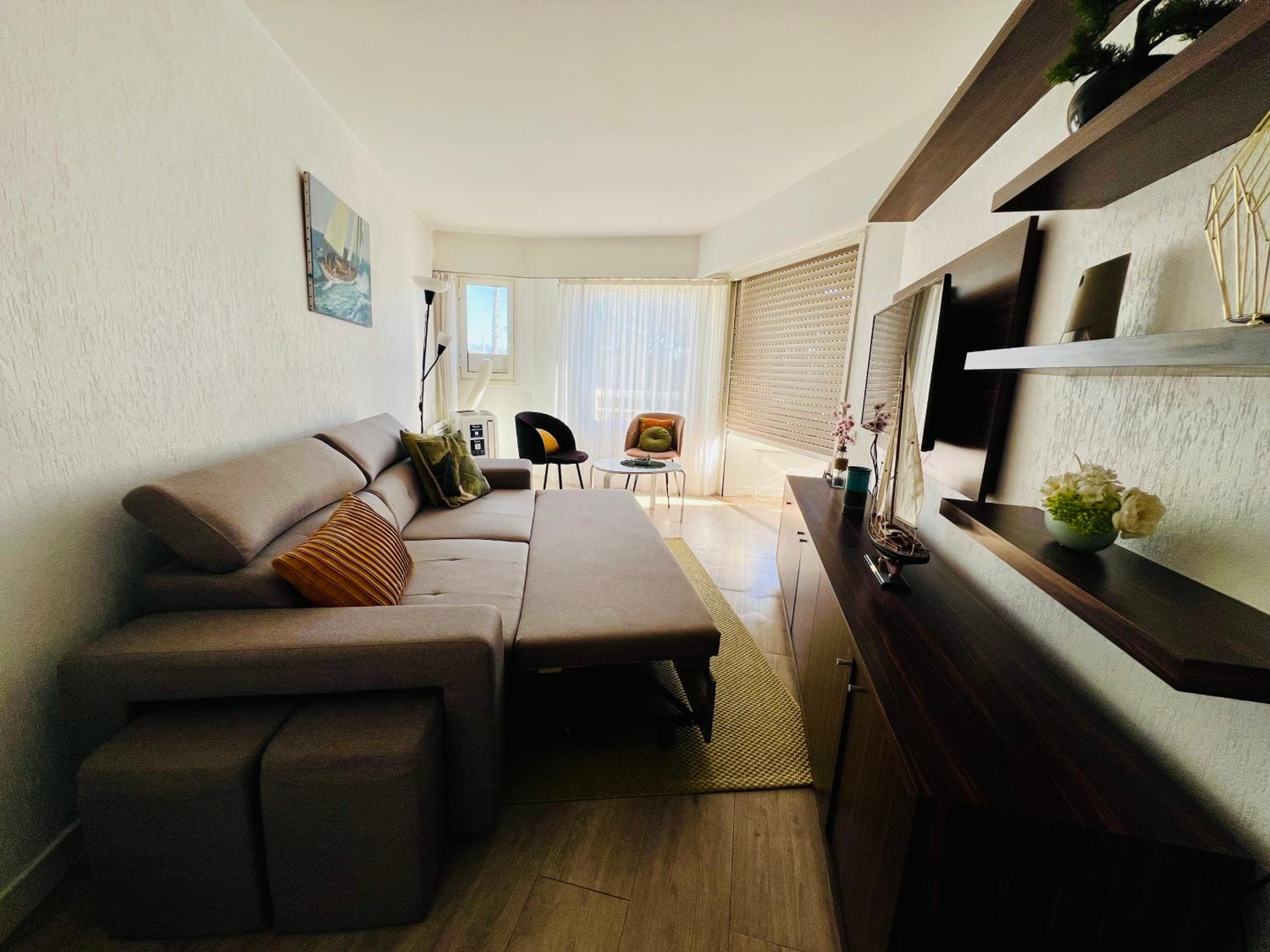 Bel appartement Port Vauban à 100m des plages