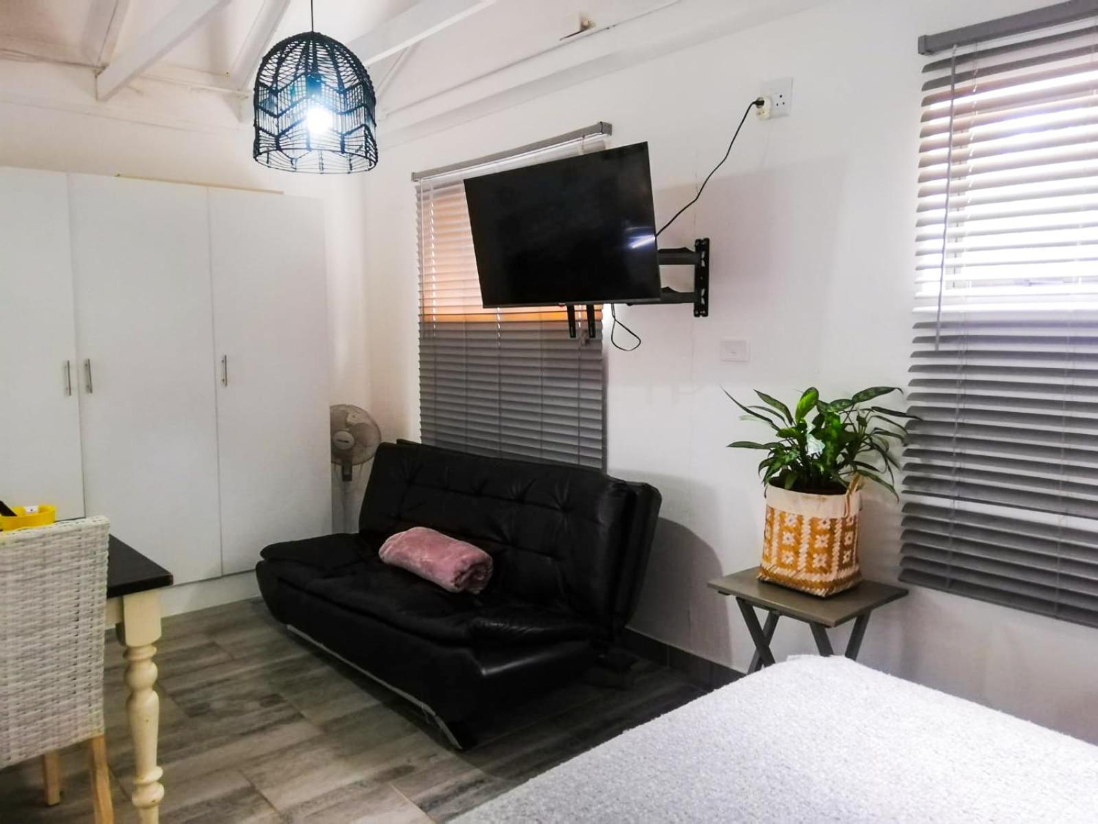 Ariel's Rest Self-catering - 4 Bedroom Luxury Home view 4