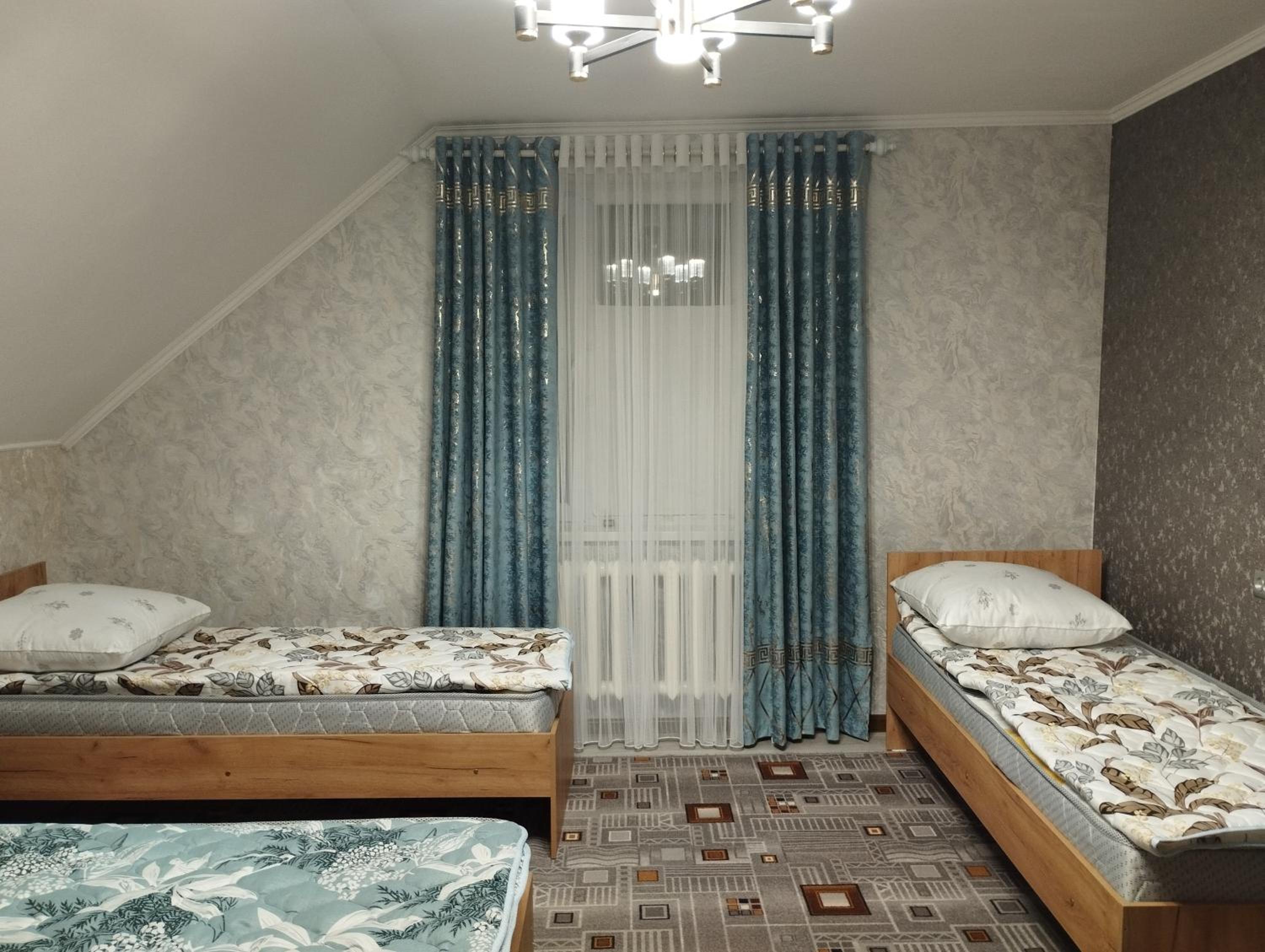 Arashan Guest house