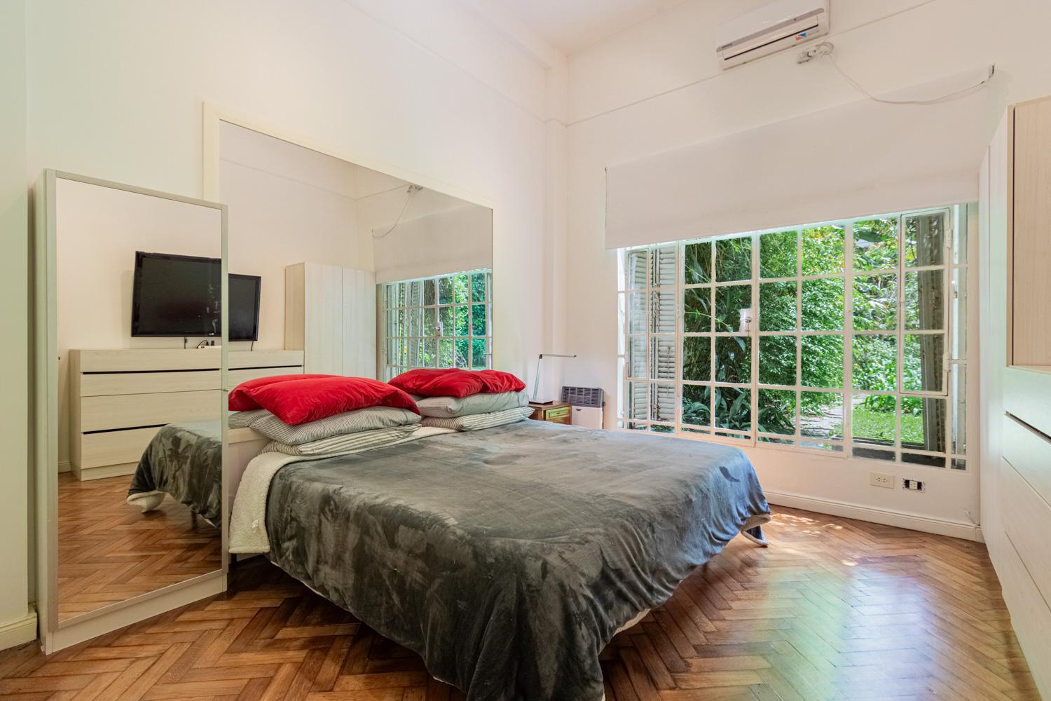 Increíble departamento con amplio parque en la mejor zona de Recoleta sobre la calle Paraguay