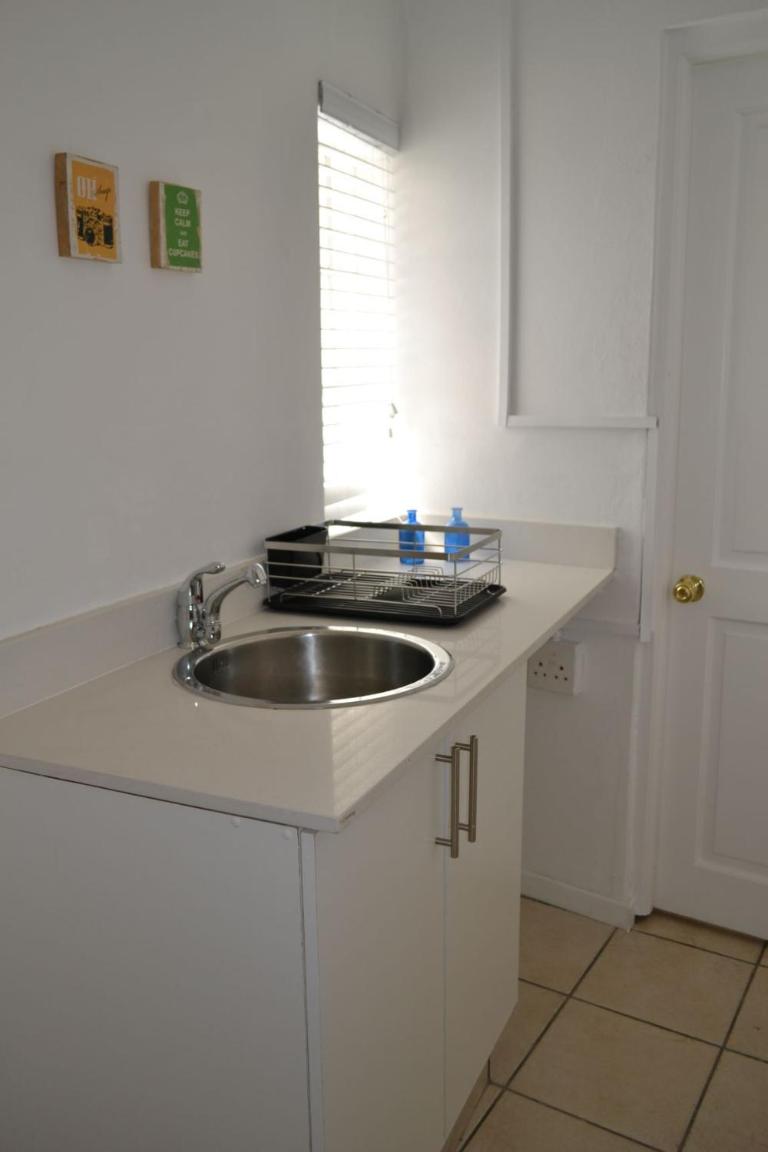 10 Woodmead Suites