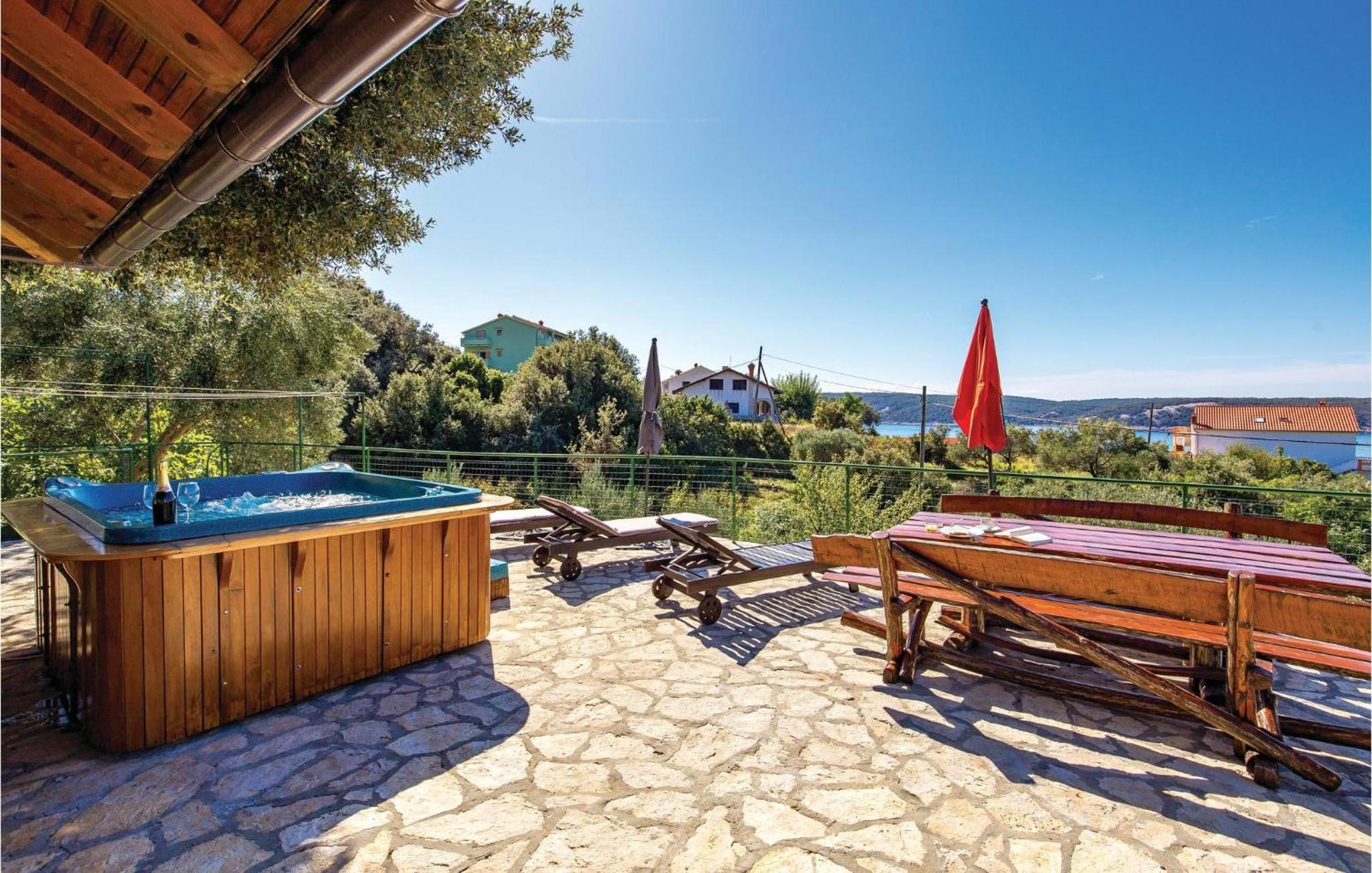 Gorgeous Apartment In Supetarska Draga With Sauna view 4