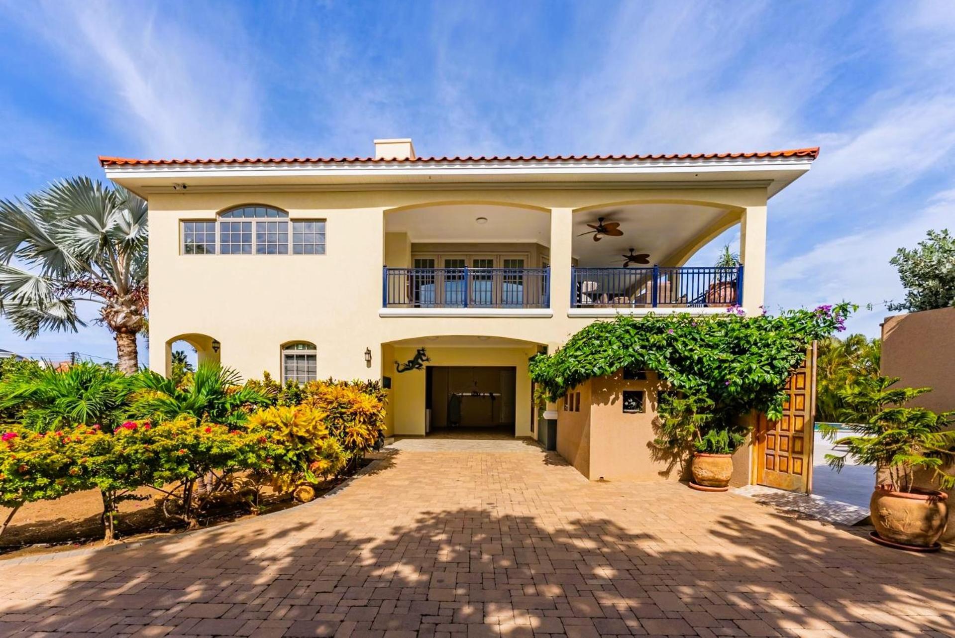 Bocobay Seaside Beach House