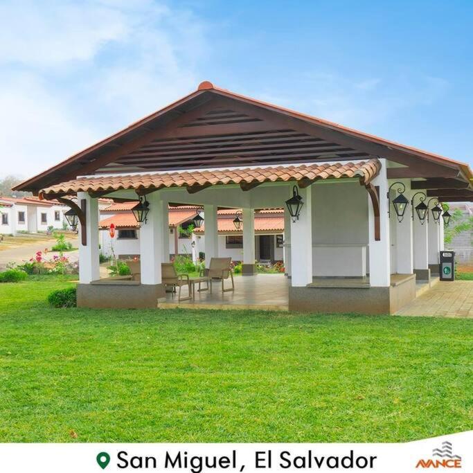 Encantadora Casa en San Miguel Full AC