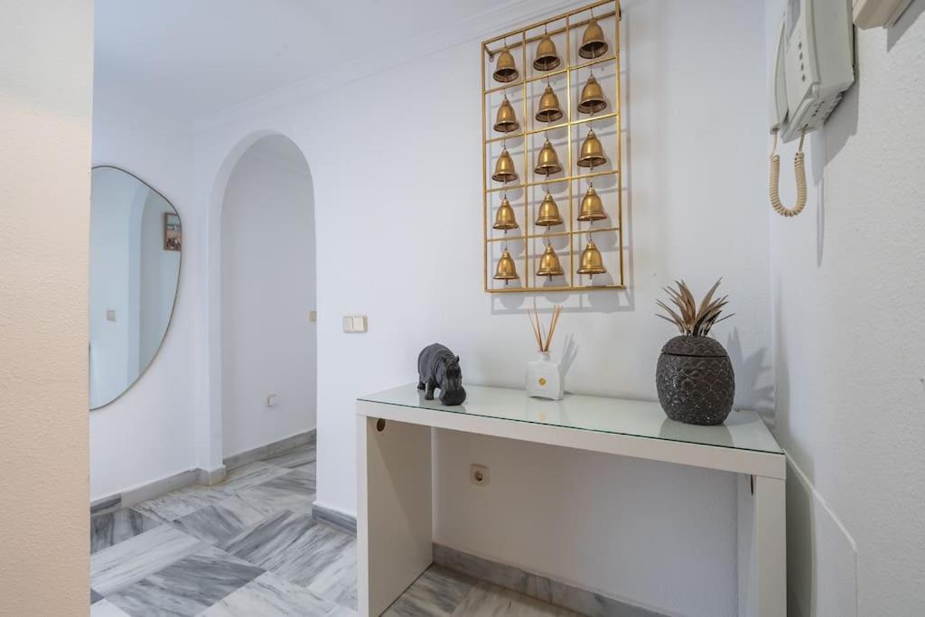 Luxury 3BR Puerto Banus, Pool, Garden, Walk to Marina & Beach