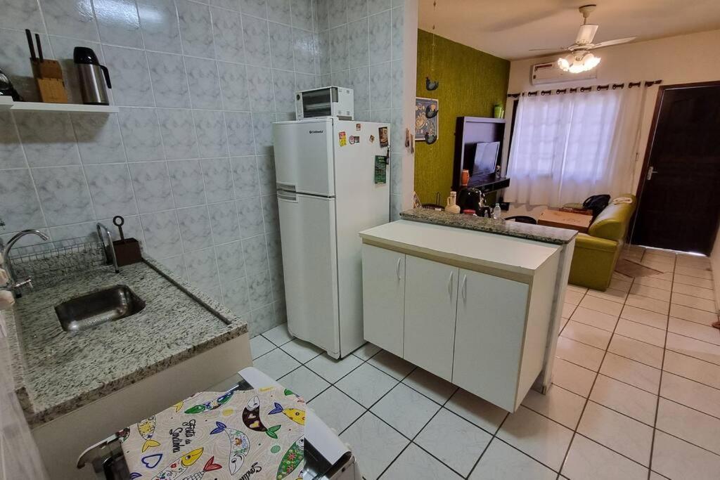 Casa confortável perto da praia Martim de Sá