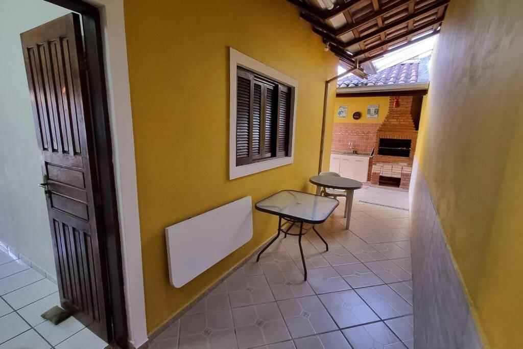 Casa confortável perto da praia Martim de Sá