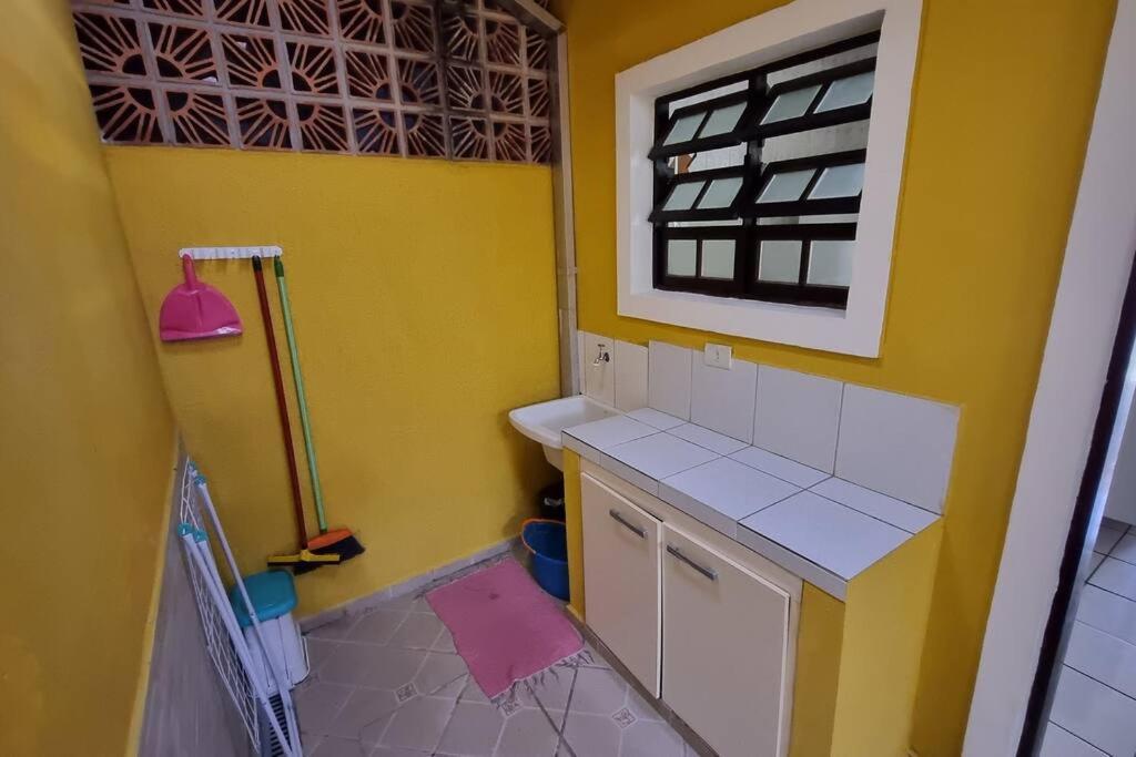 Casa confortável perto da praia Martim de Sá