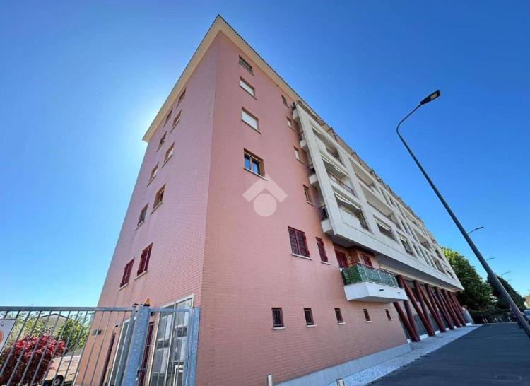 Spazio Breda - Free Parking, Private Garage, Metro M1, Balcony, 4 Guests