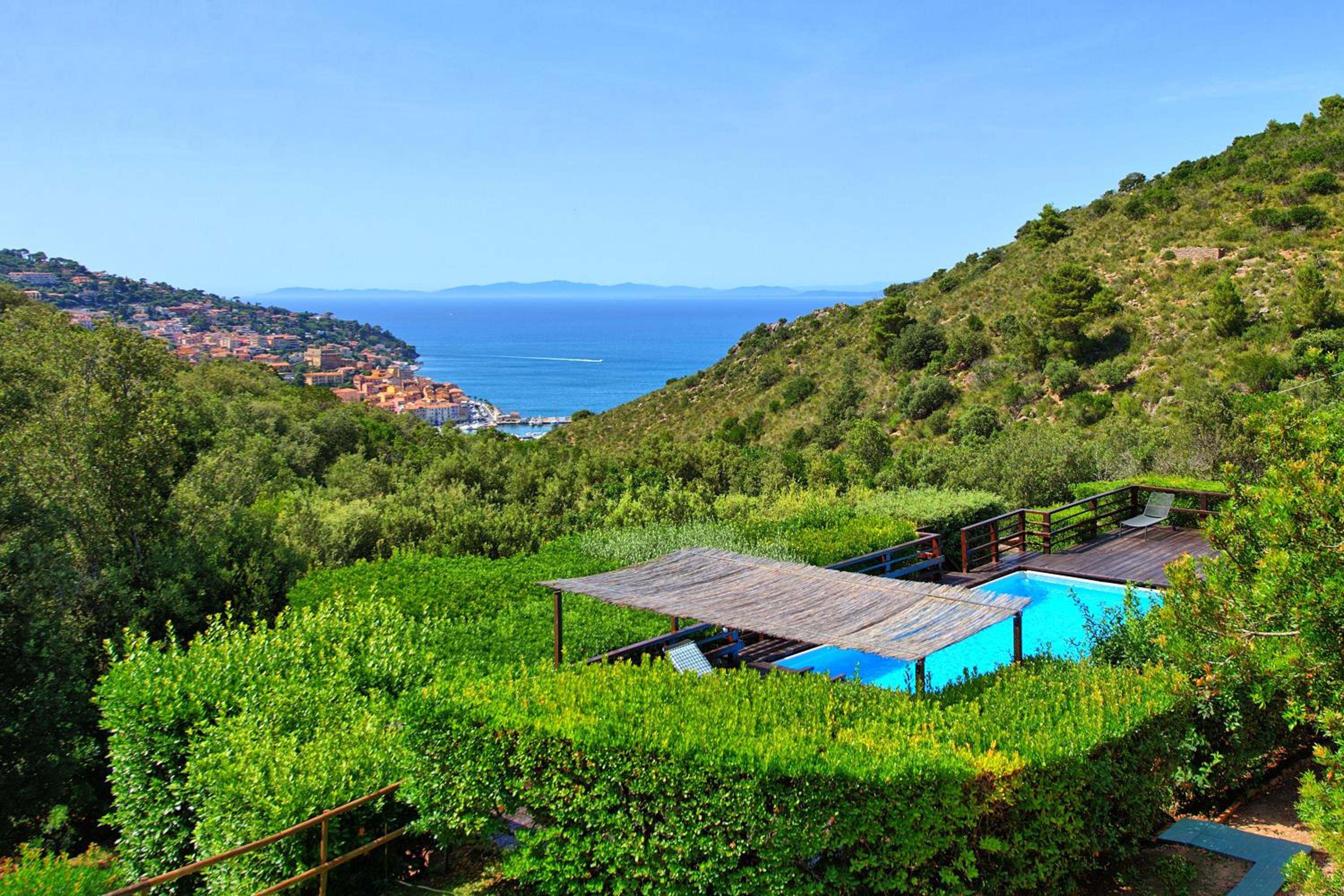 Casale Argentario by PosarelliVillas view 5