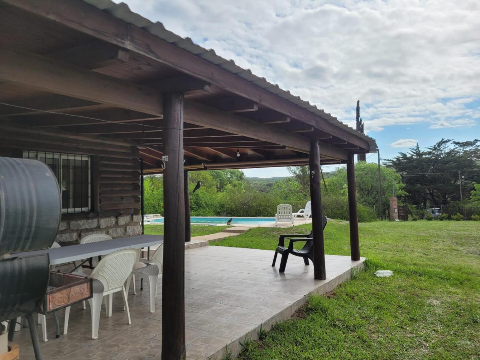 CASA DE CAMPO - YACOANA Valle Hermoso