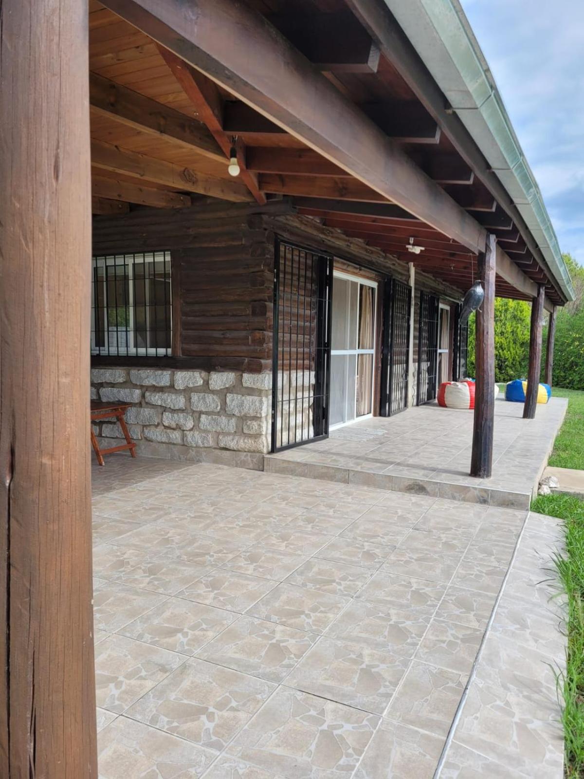 CASA DE CAMPO - YACOANA Valle Hermoso