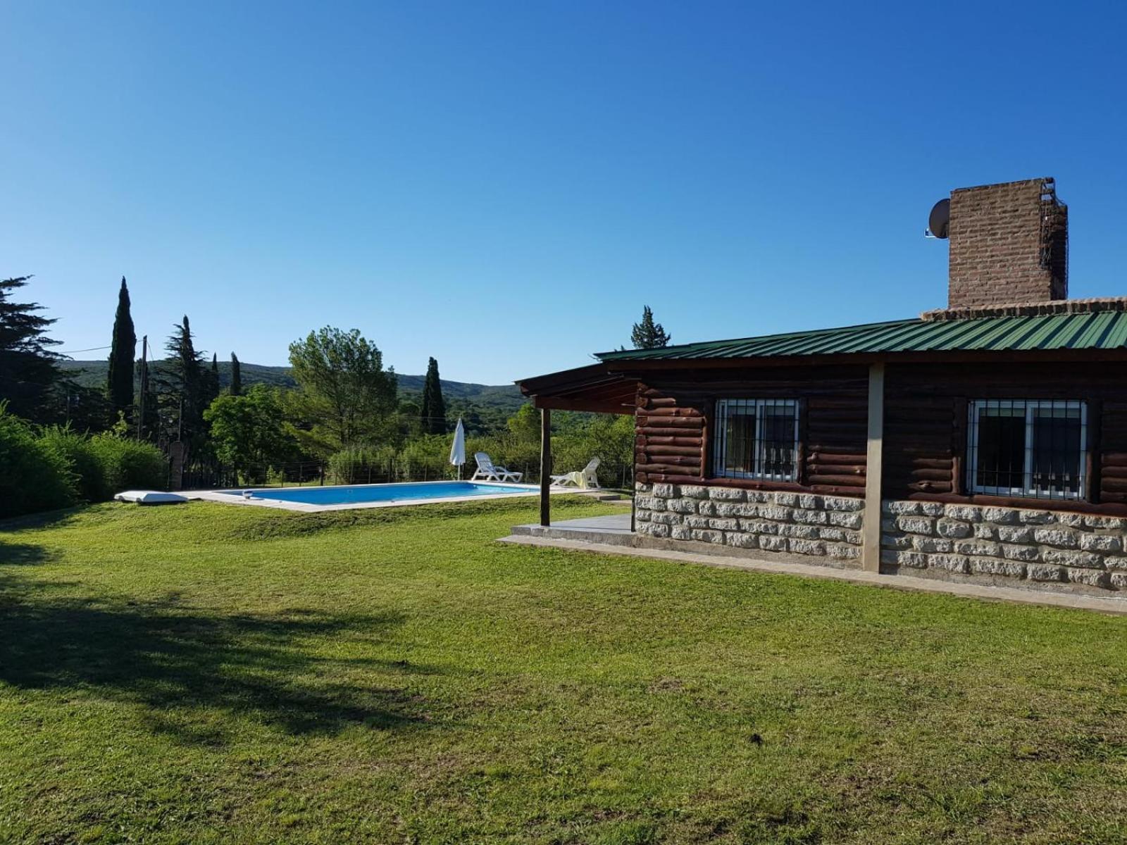 CASA DE CAMPO - YACOANA Valle Hermoso