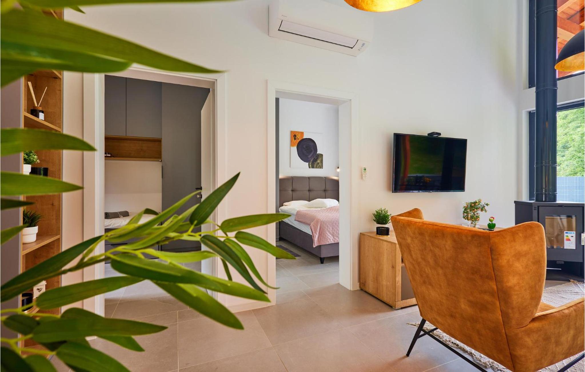 Cozy Home & Spa In Nature view 2
