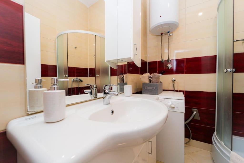 Engadin Beautiful 2BDR Apt