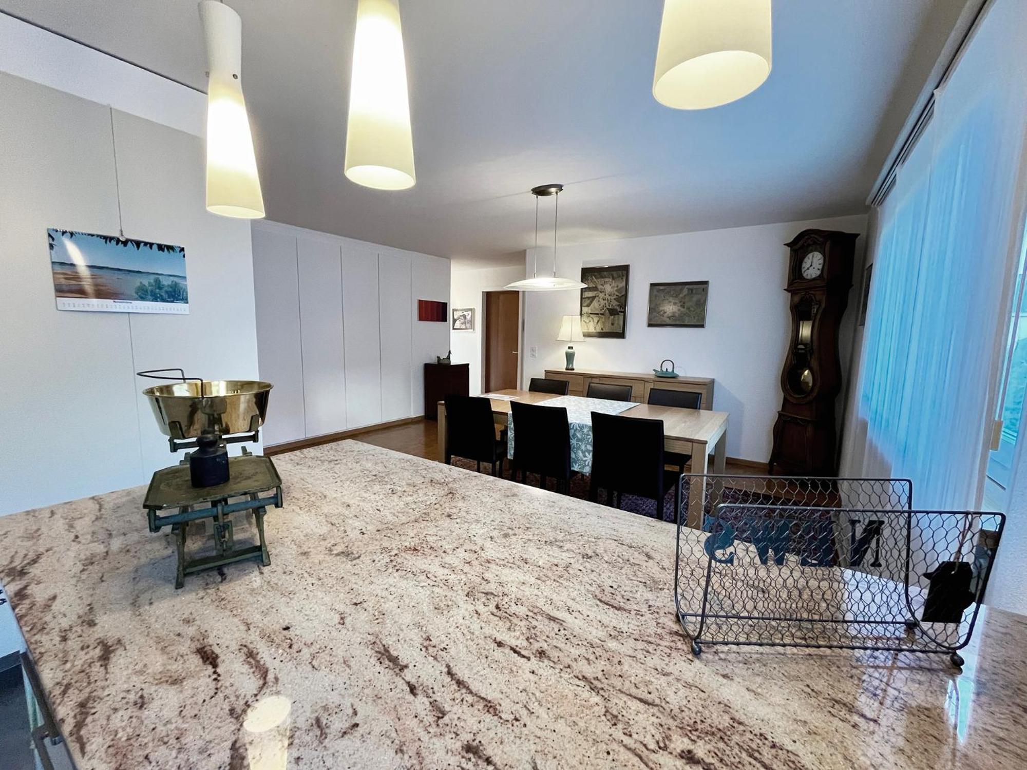 Spacieux appartement de 2,5 pièces avec vue