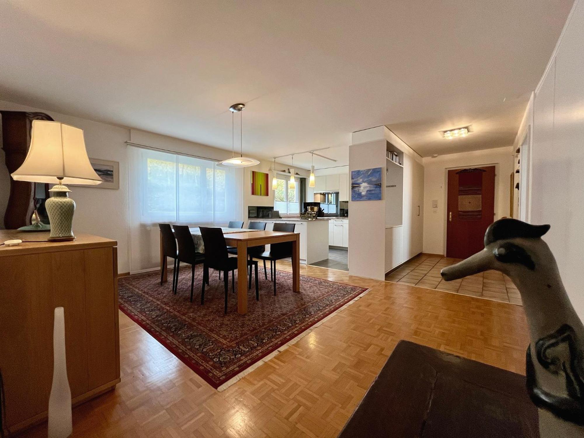 Spacieux appartement de 2,5 pièces avec vue