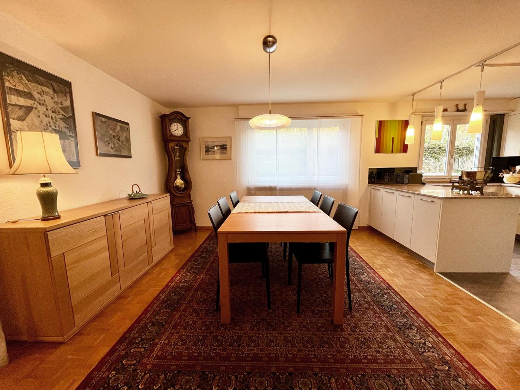 Spacieux appartement de 2,5 pièces avec vue