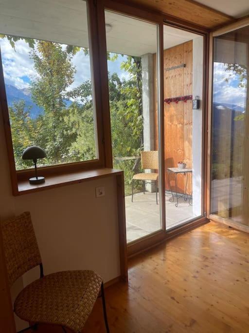 Sonnige Wohnung mit Bergsicht
