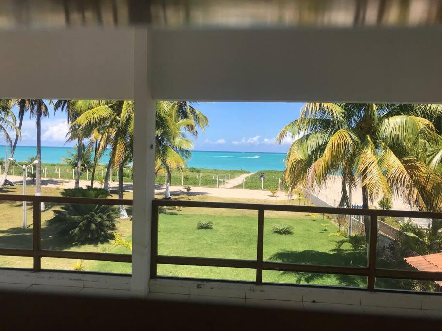 Casa pé na areia na praia de Antunes em Maragogi