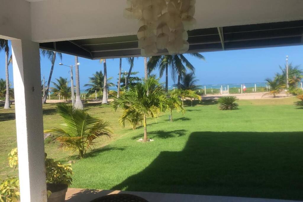 Casa pé na areia na praia de Antunes em Maragogi