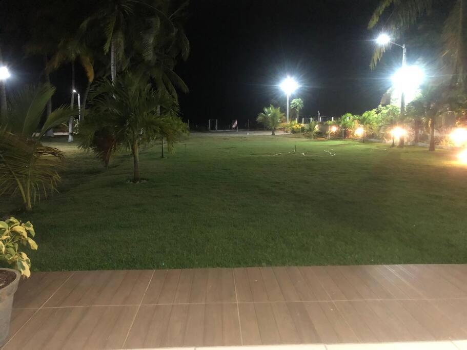 Casa pé na areia na praia de Antunes em Maragogi