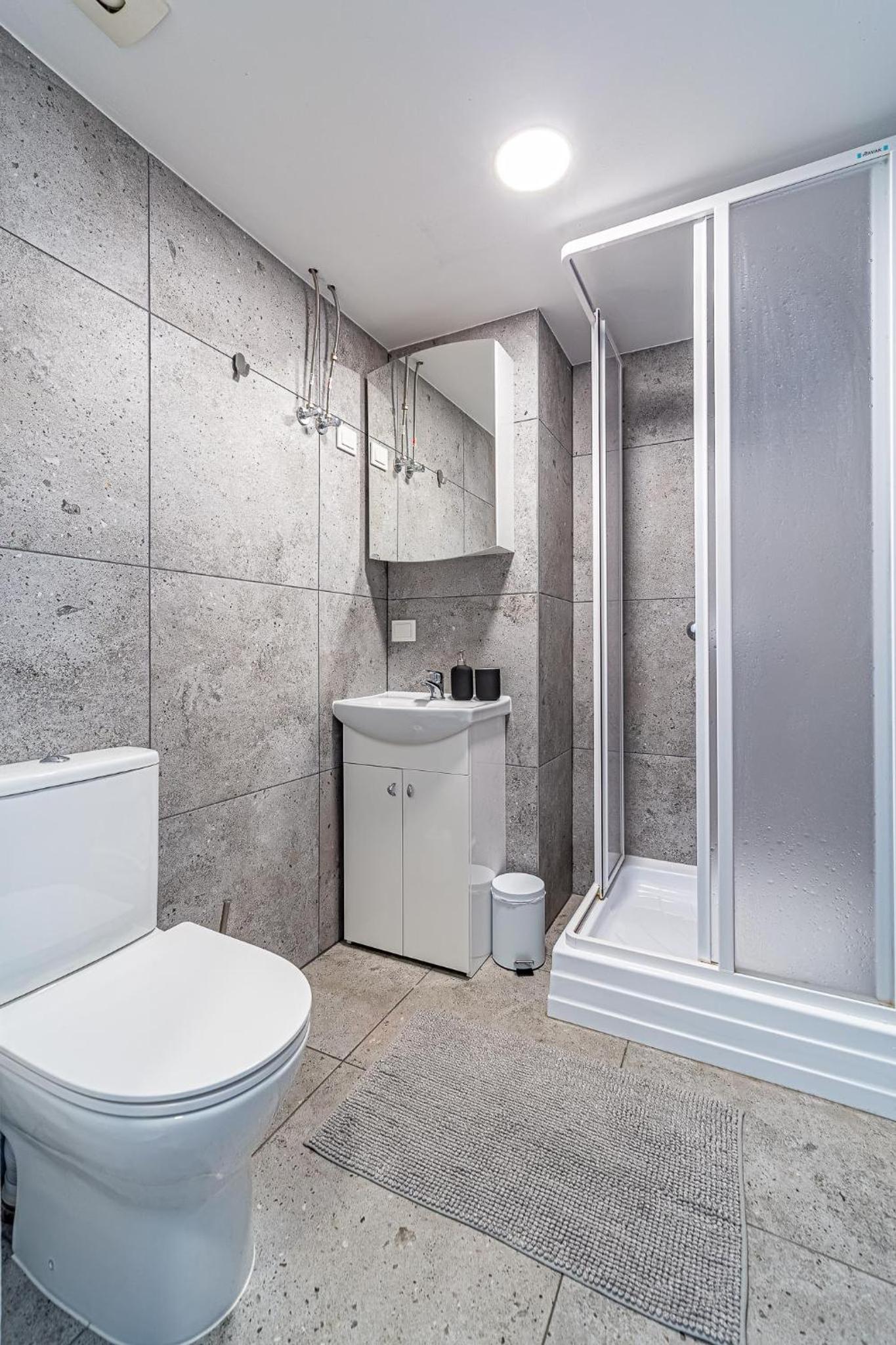 Uptown studio Nr 3 with parking & AC view 3