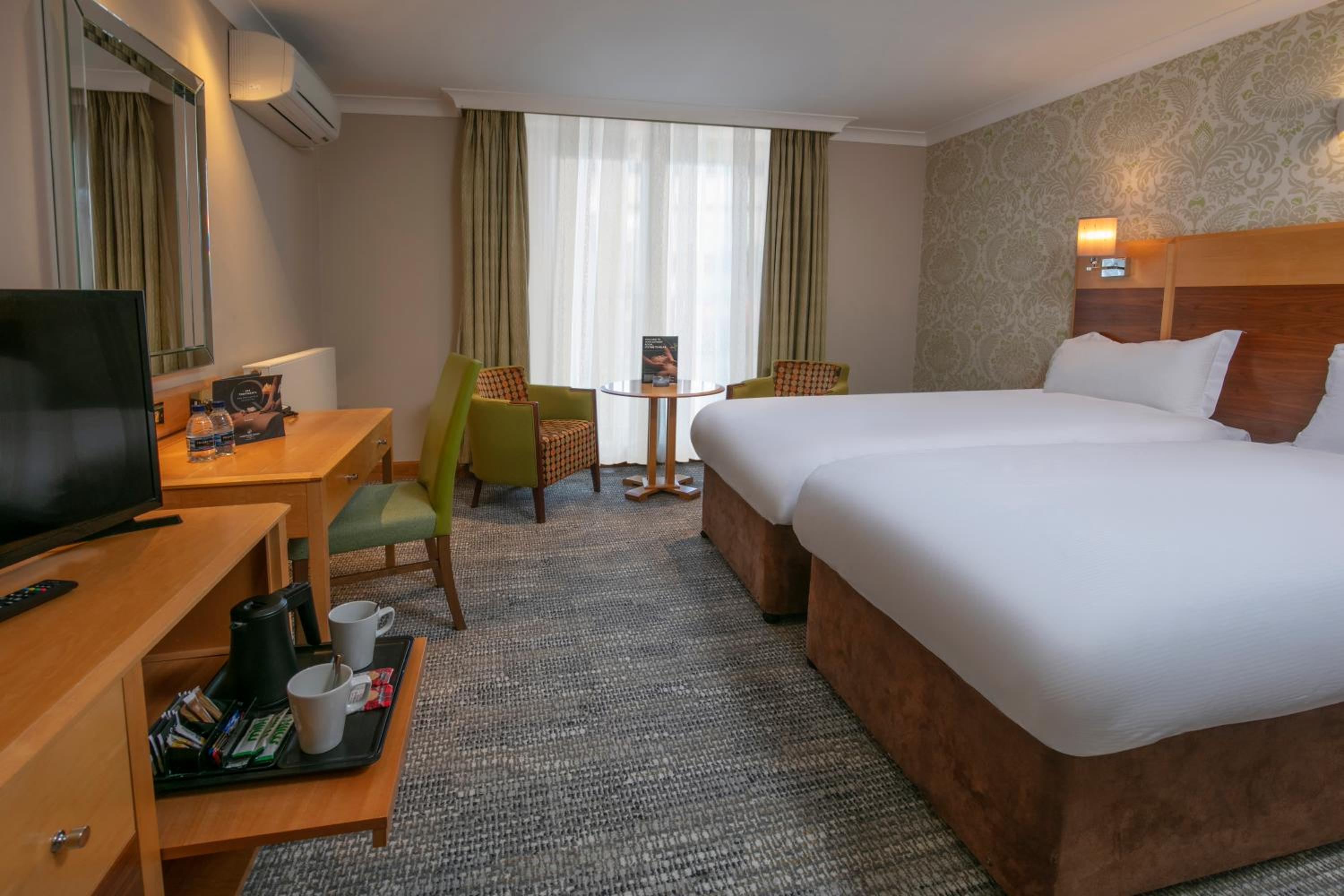 Basingstoke Vacations - Hampshire Court Hotel  Spa - Property Image 10