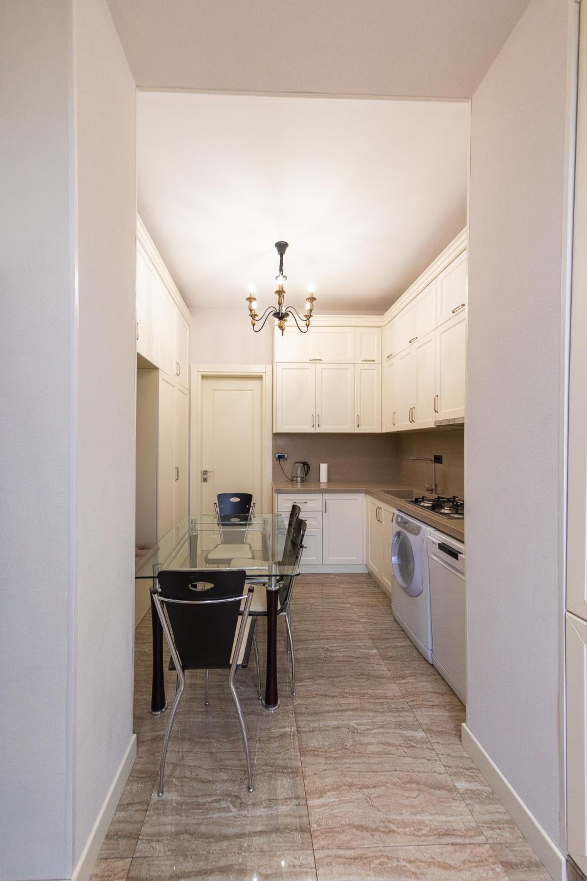 Apartment on 1st Boulevard Line