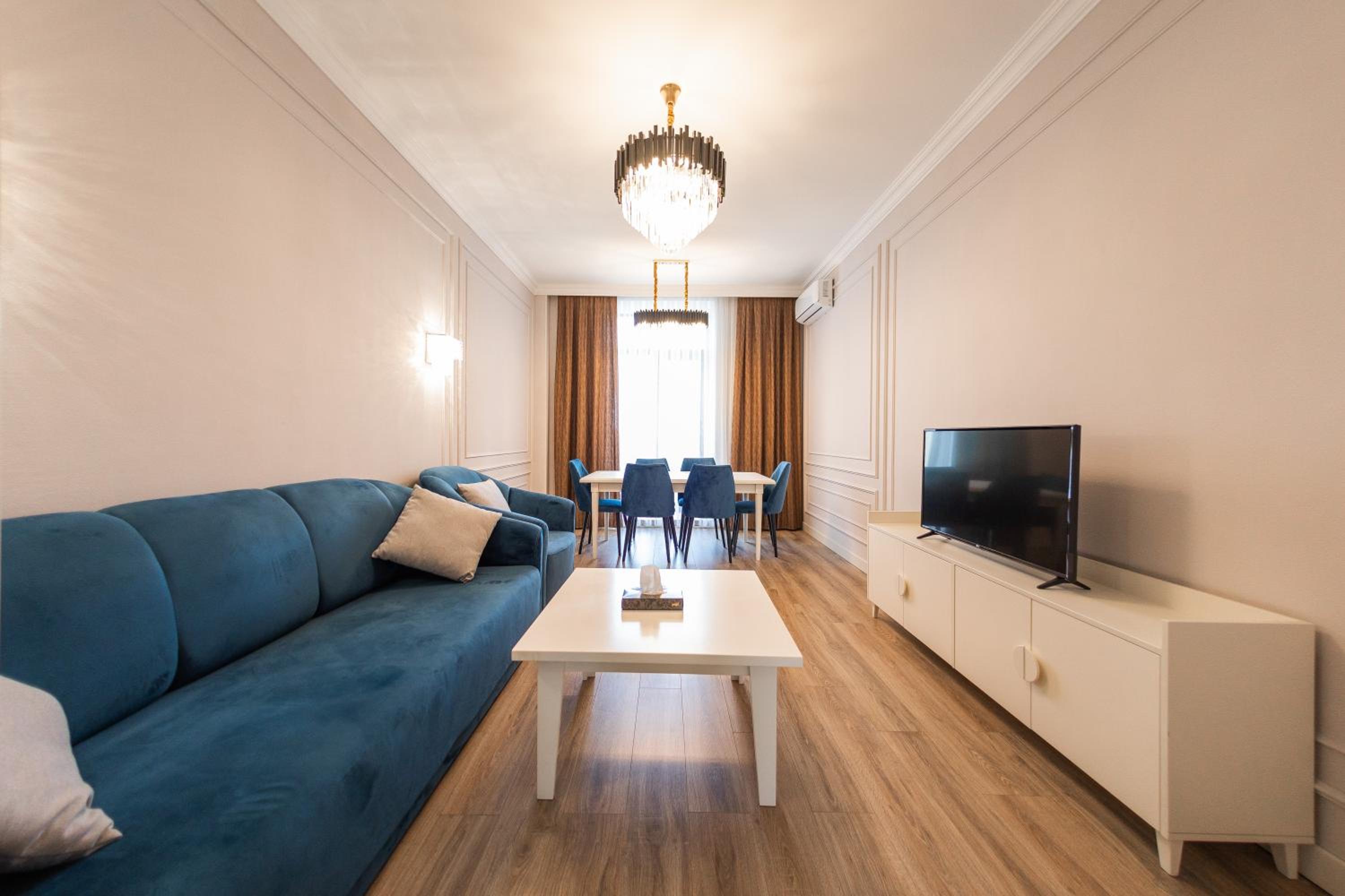 Apartment on 1st Boulevard Line