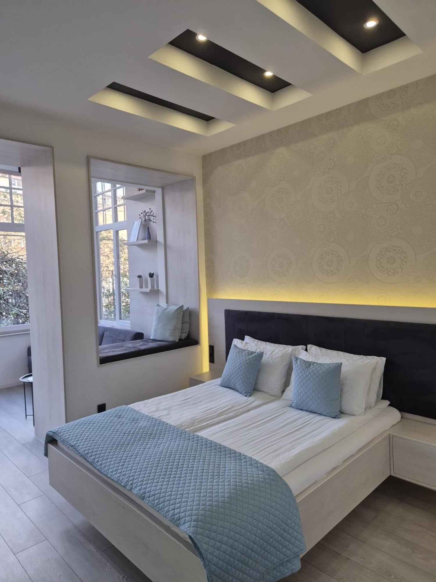 Boulevard Apartments