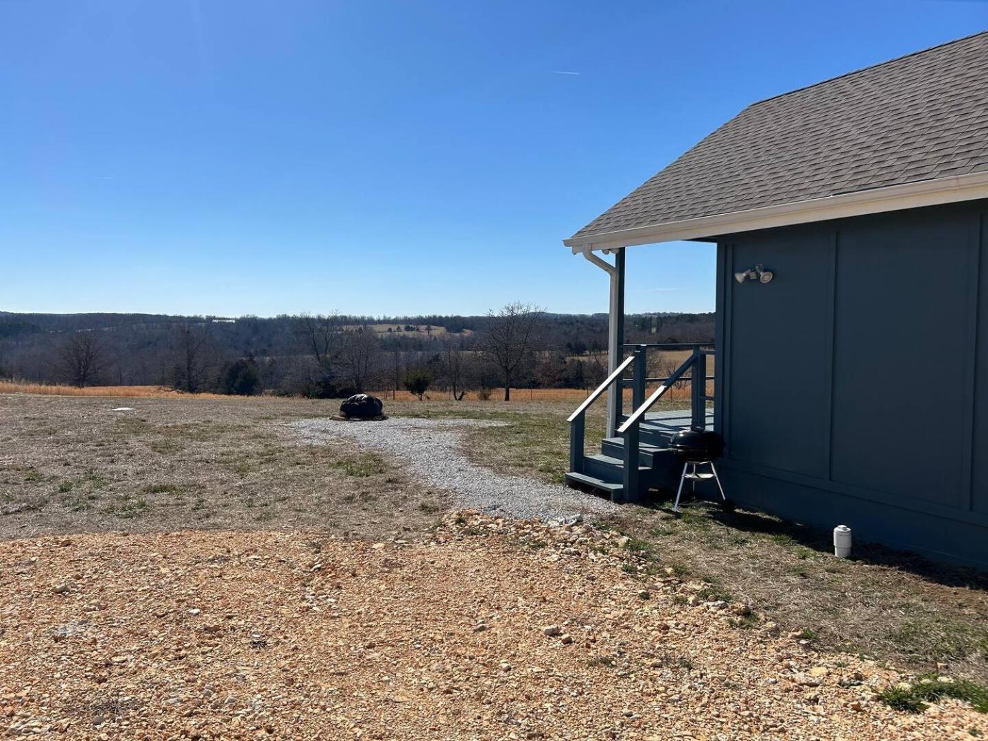 Near Buffalo River King Bed Sleeps 5 Secluded view 3