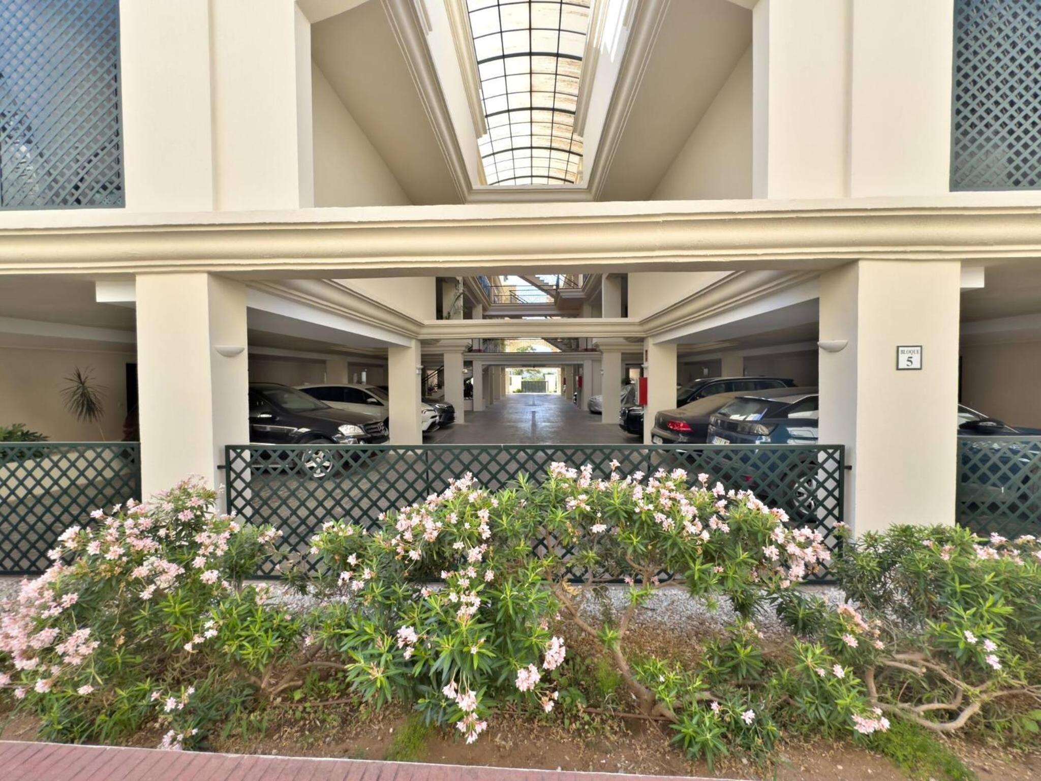 Moderno Apartamento Vacacional cerca de Puerto Banús-Playa