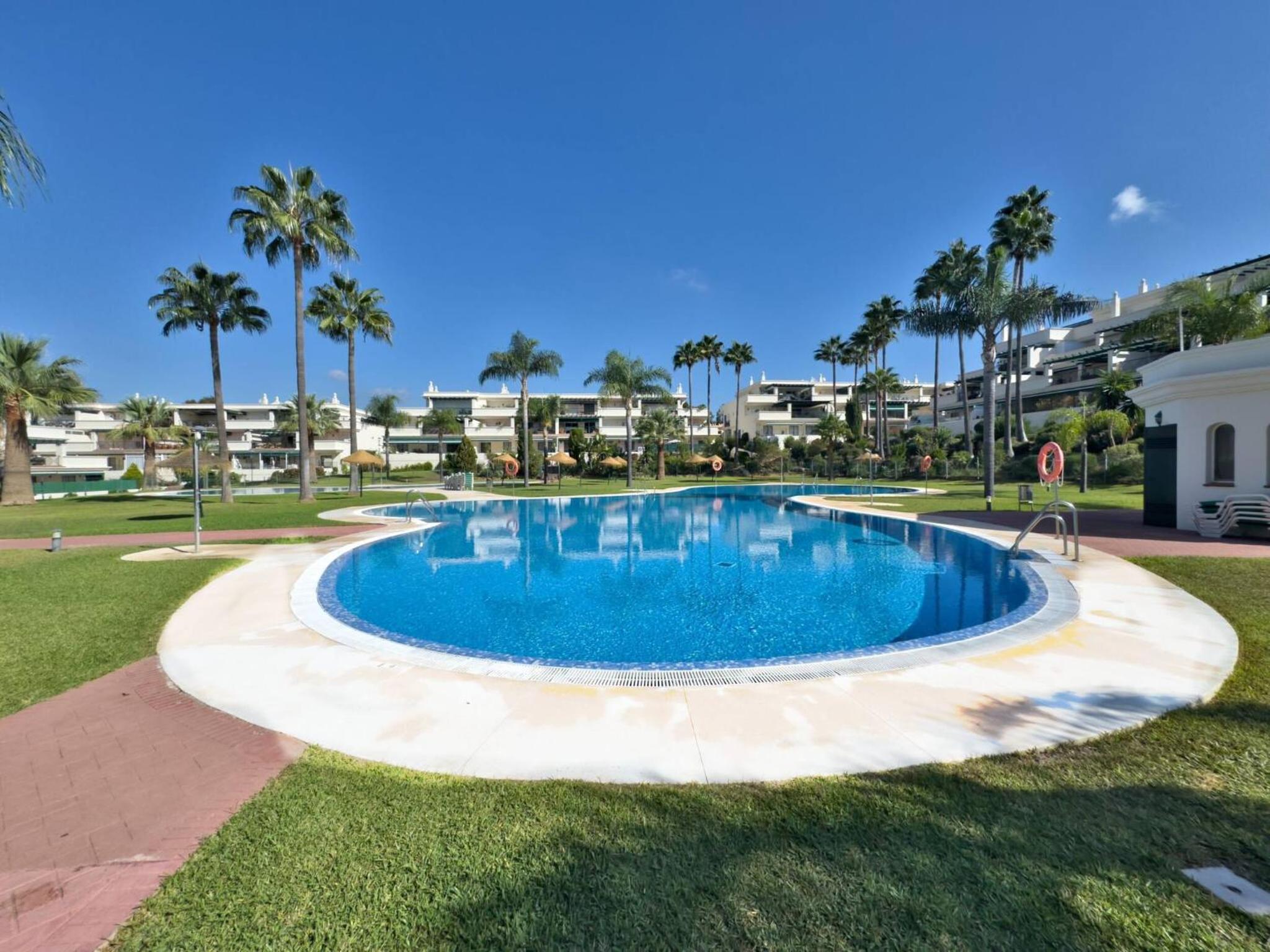 Moderno Apartamento Vacacional cerca de Puerto Banús-Playa