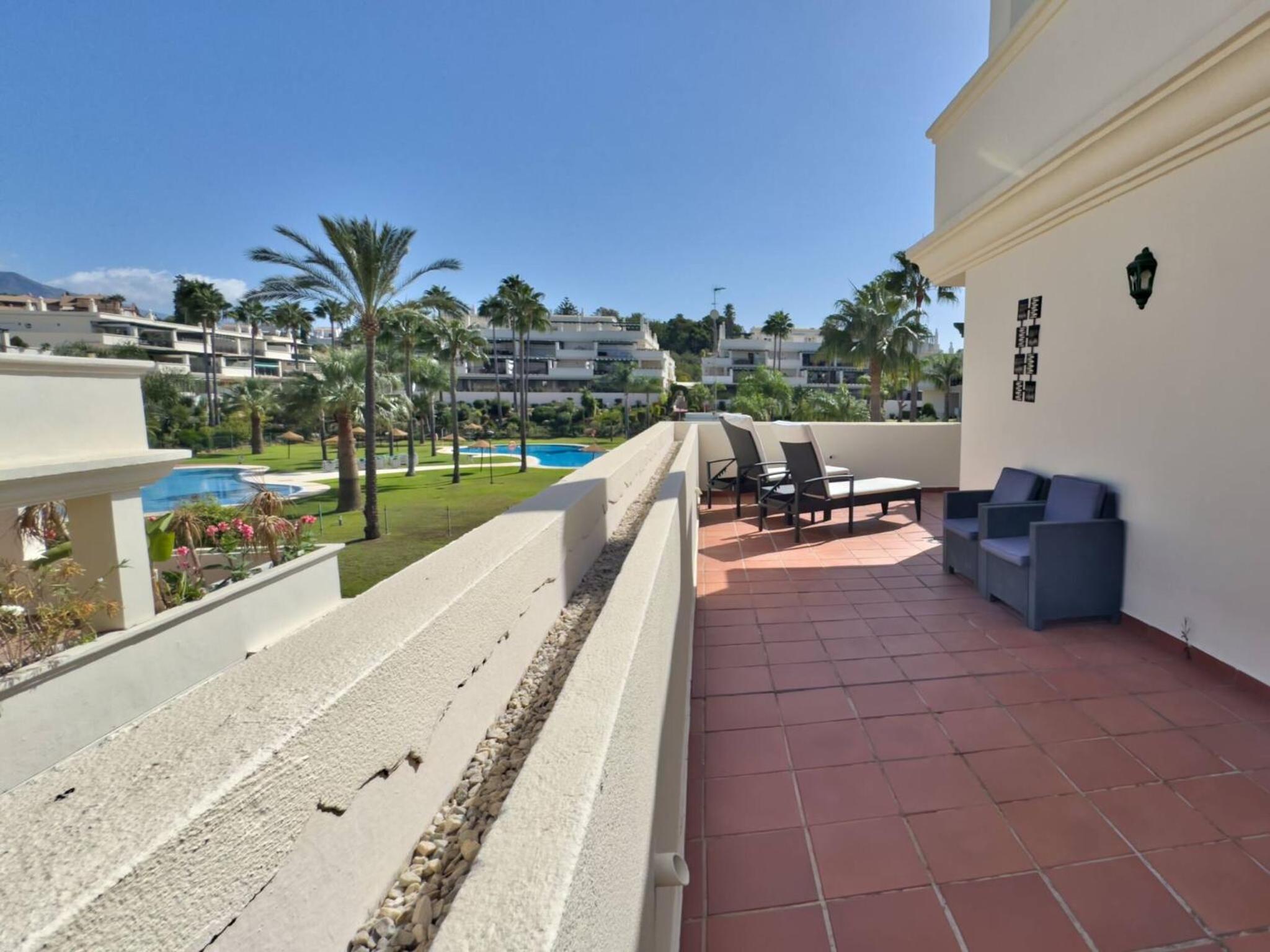 Moderno Apartamento Vacacional cerca de Puerto Banús-Playa