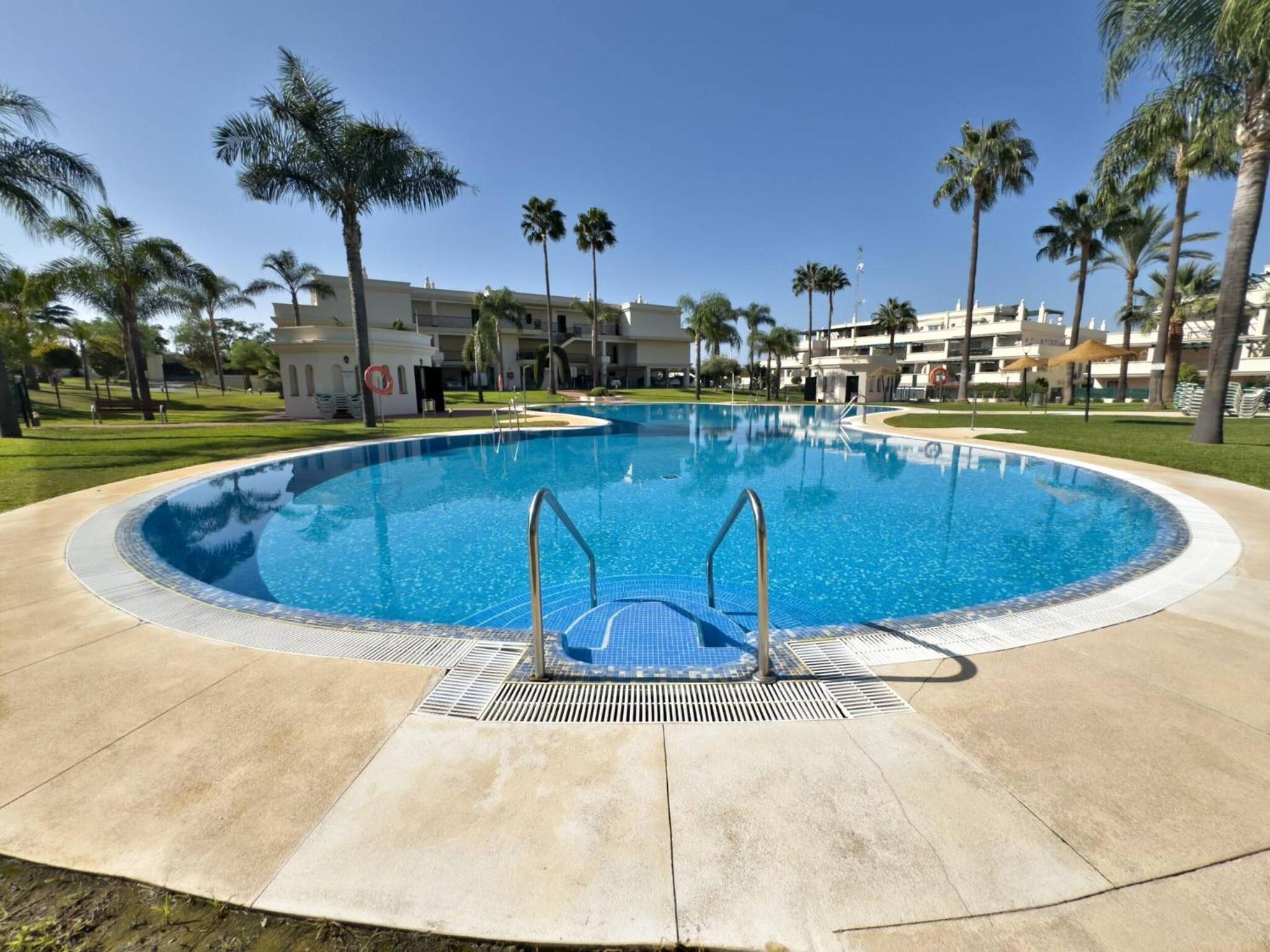 Moderno Apartamento Vacacional cerca de Puerto Banús-Playa