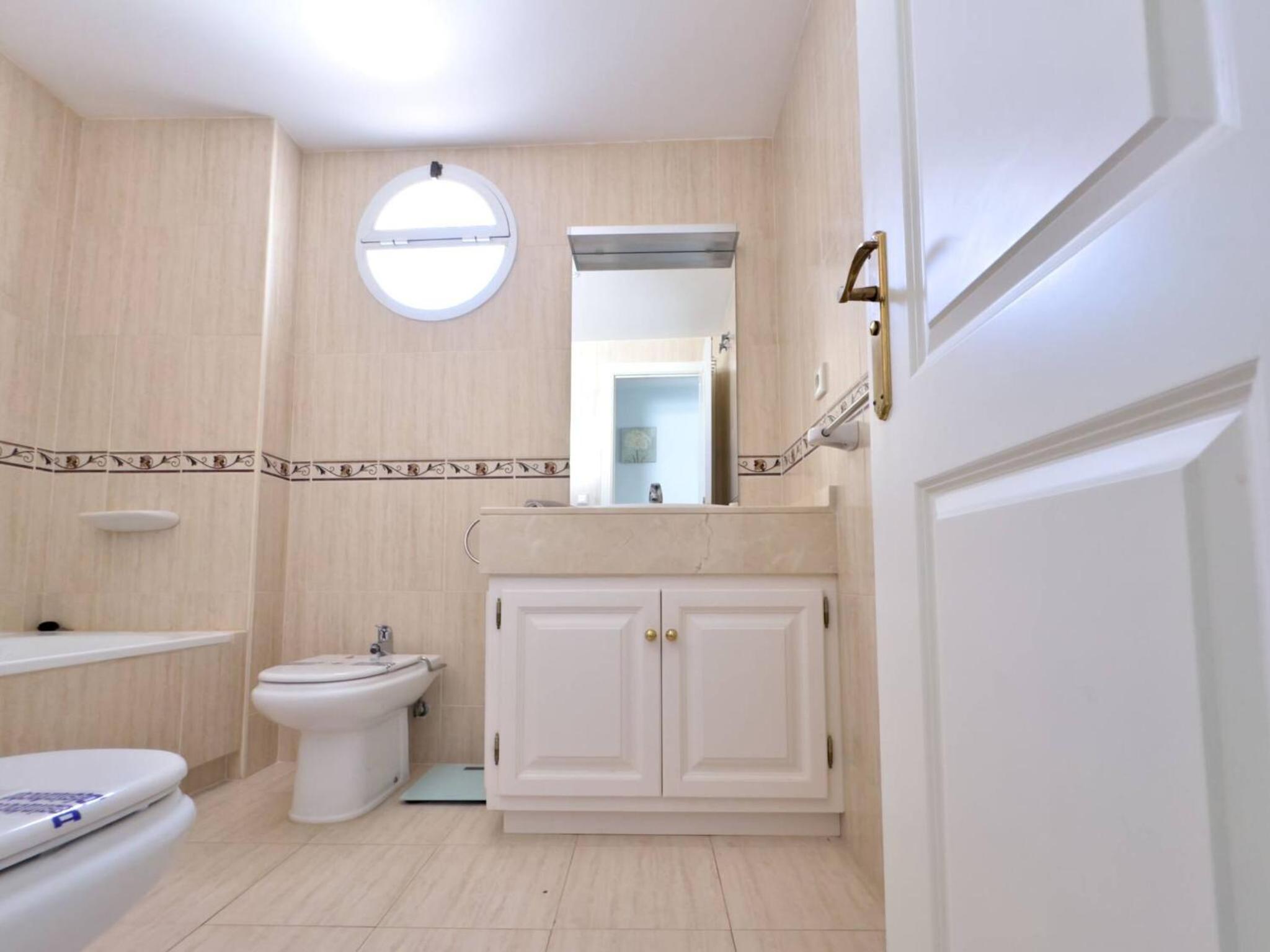 Moderno Apartamento Vacacional cerca de Puerto Banús-Playa